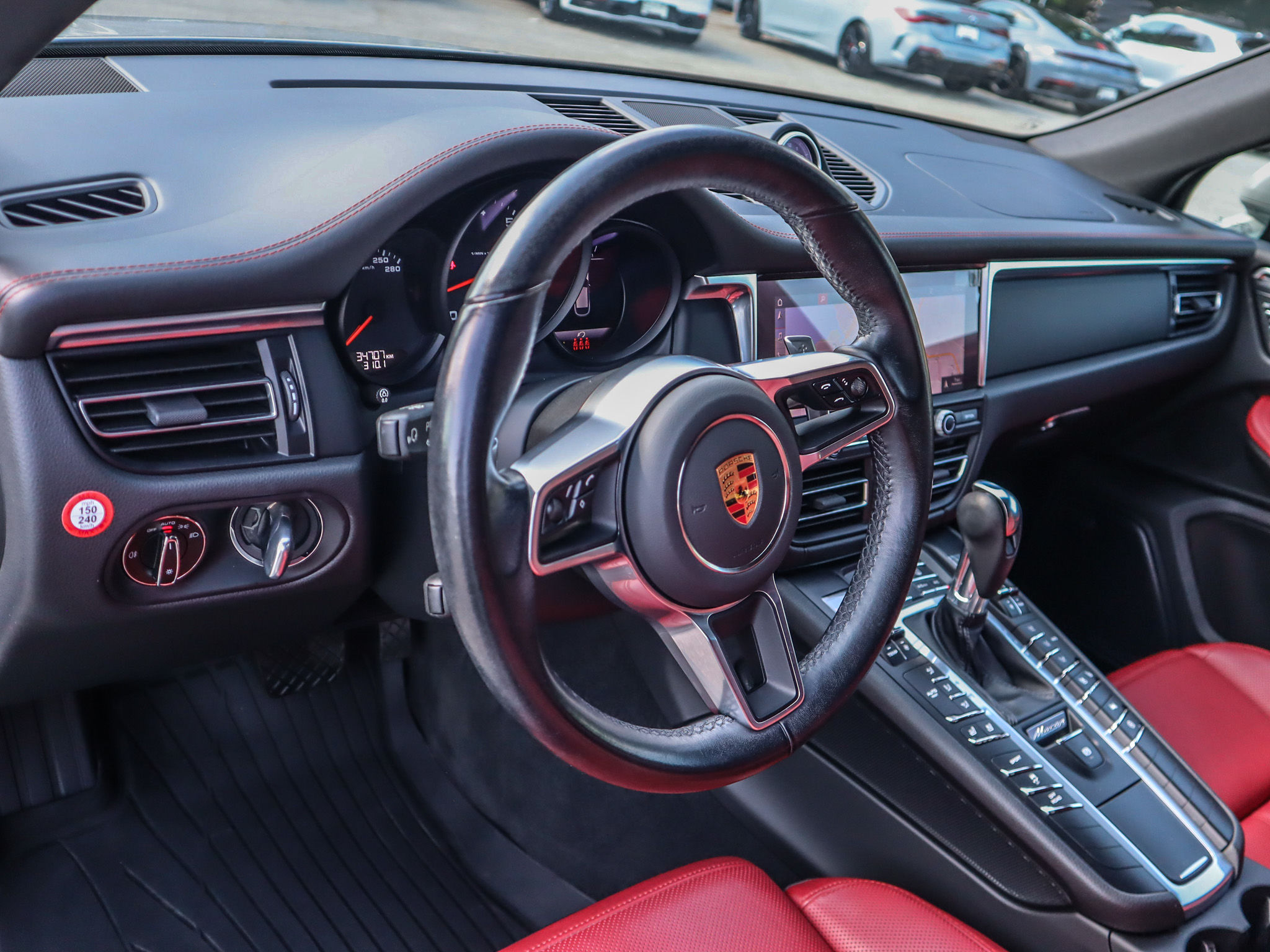 Porsche Macan  2021 à Vancouver, Colombie-Britannique