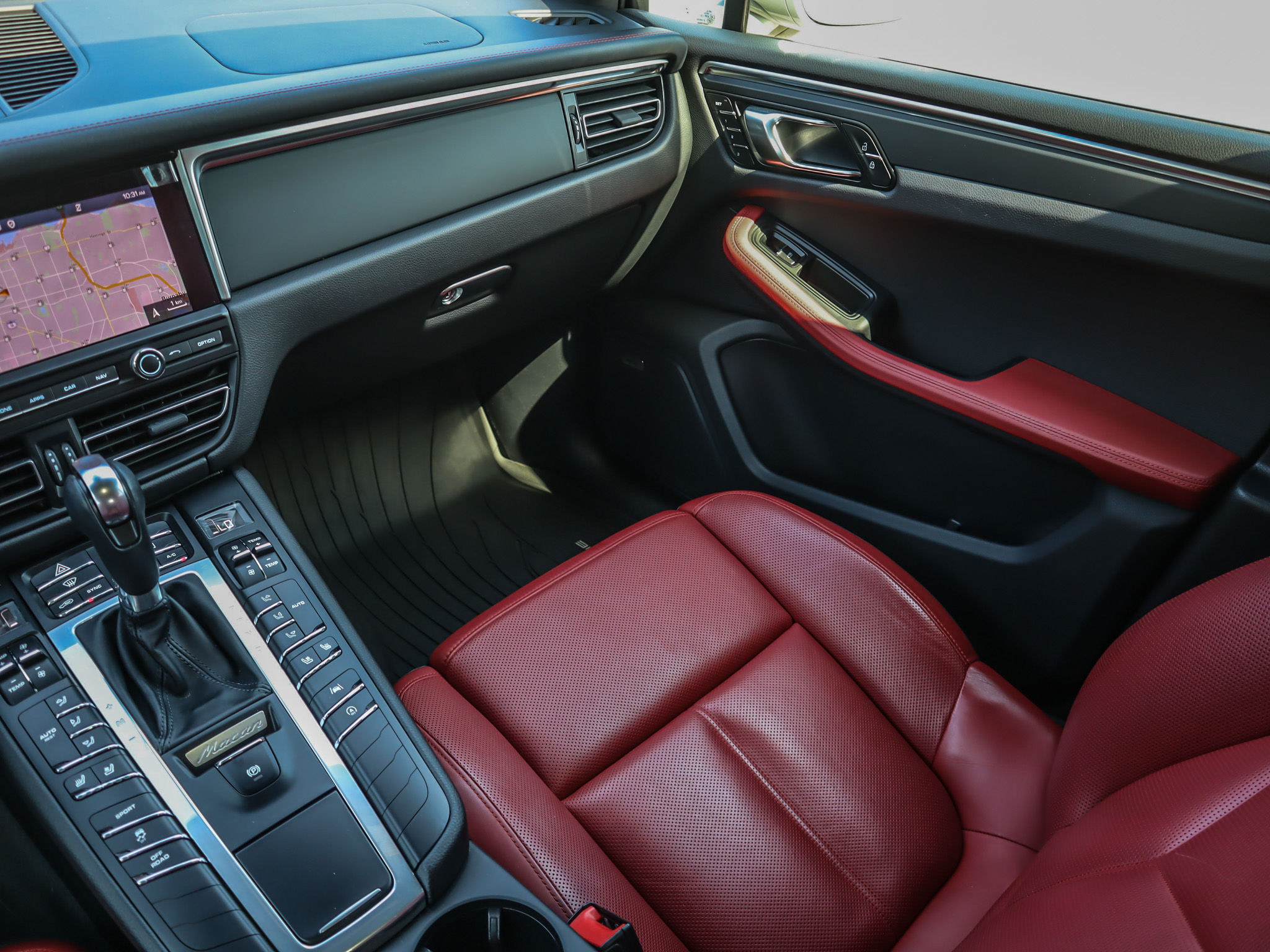 Porsche Macan  2021 à Vancouver, Colombie-Britannique
