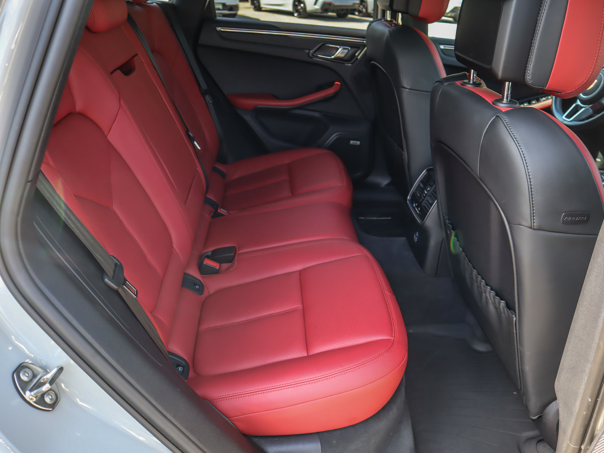 Porsche Macan  2021 à Vancouver, Colombie-Britannique