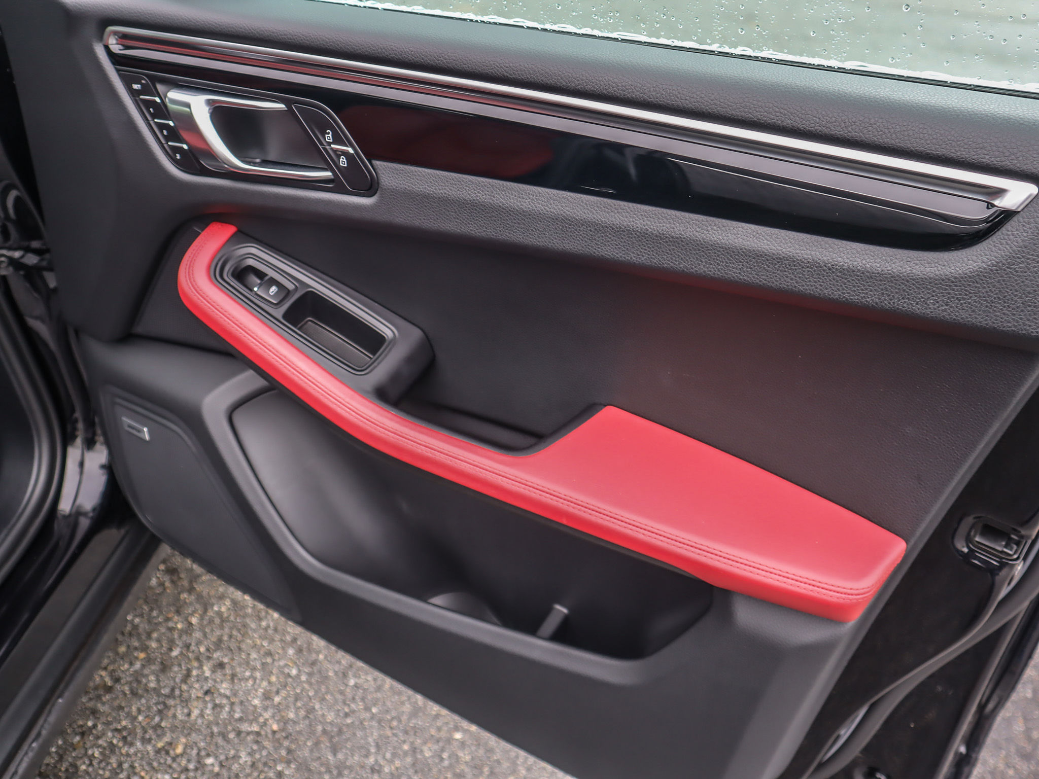 2021 Porsche Macan in Vancouver, British Columbia