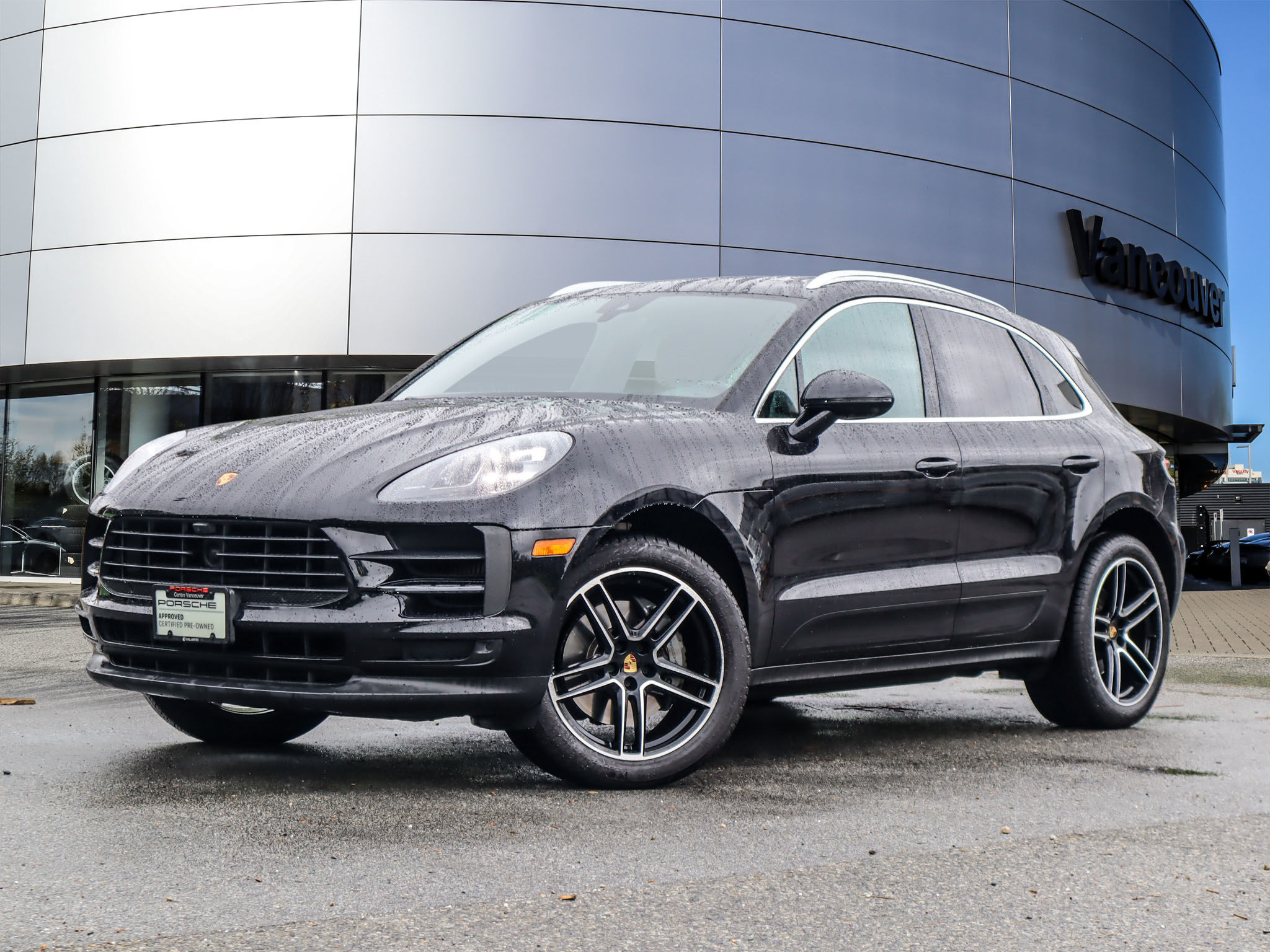 2021 Porsche Macan in Vancouver, British Columbia