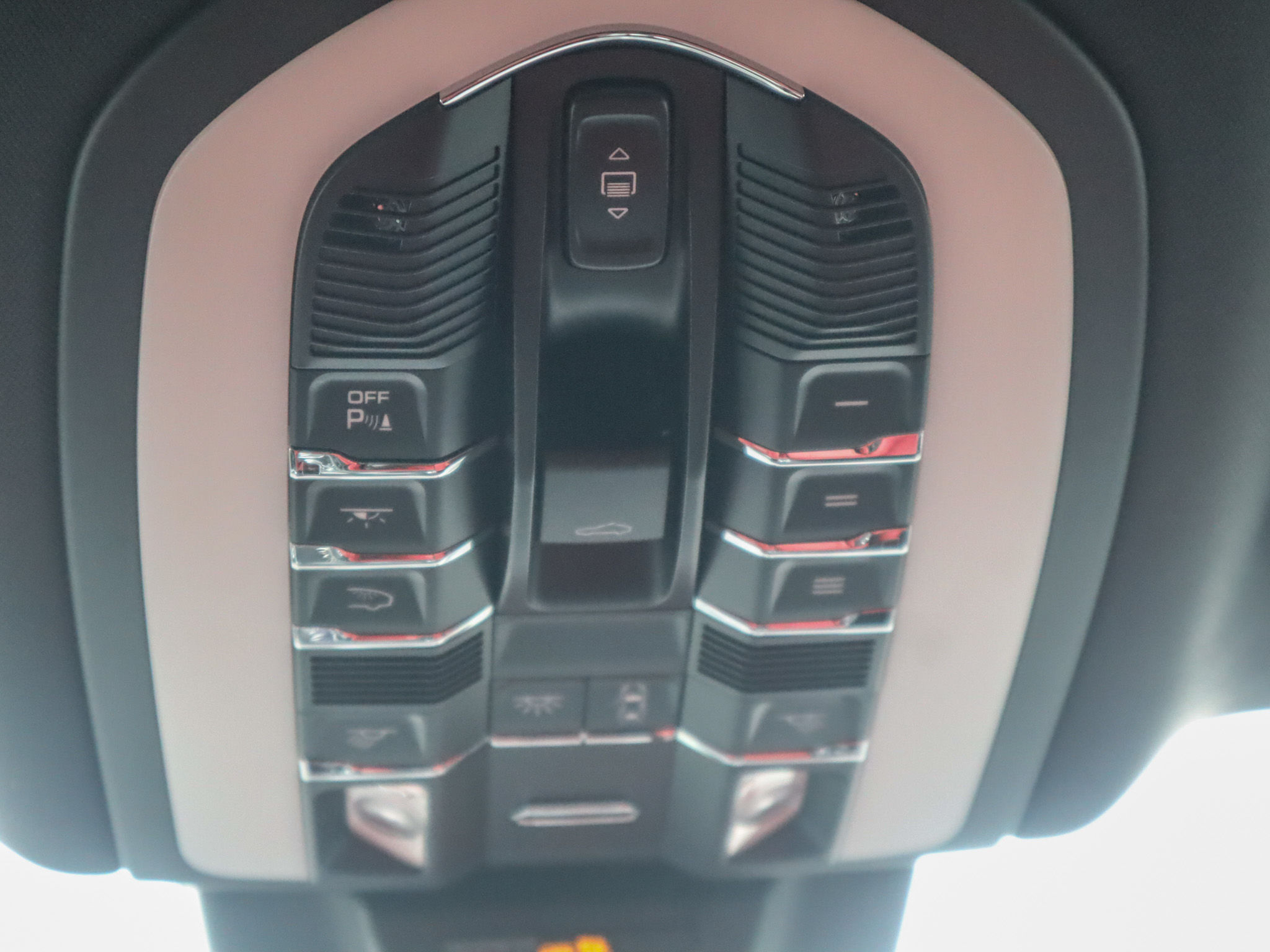 2021 Porsche Macan in Vancouver, British Columbia