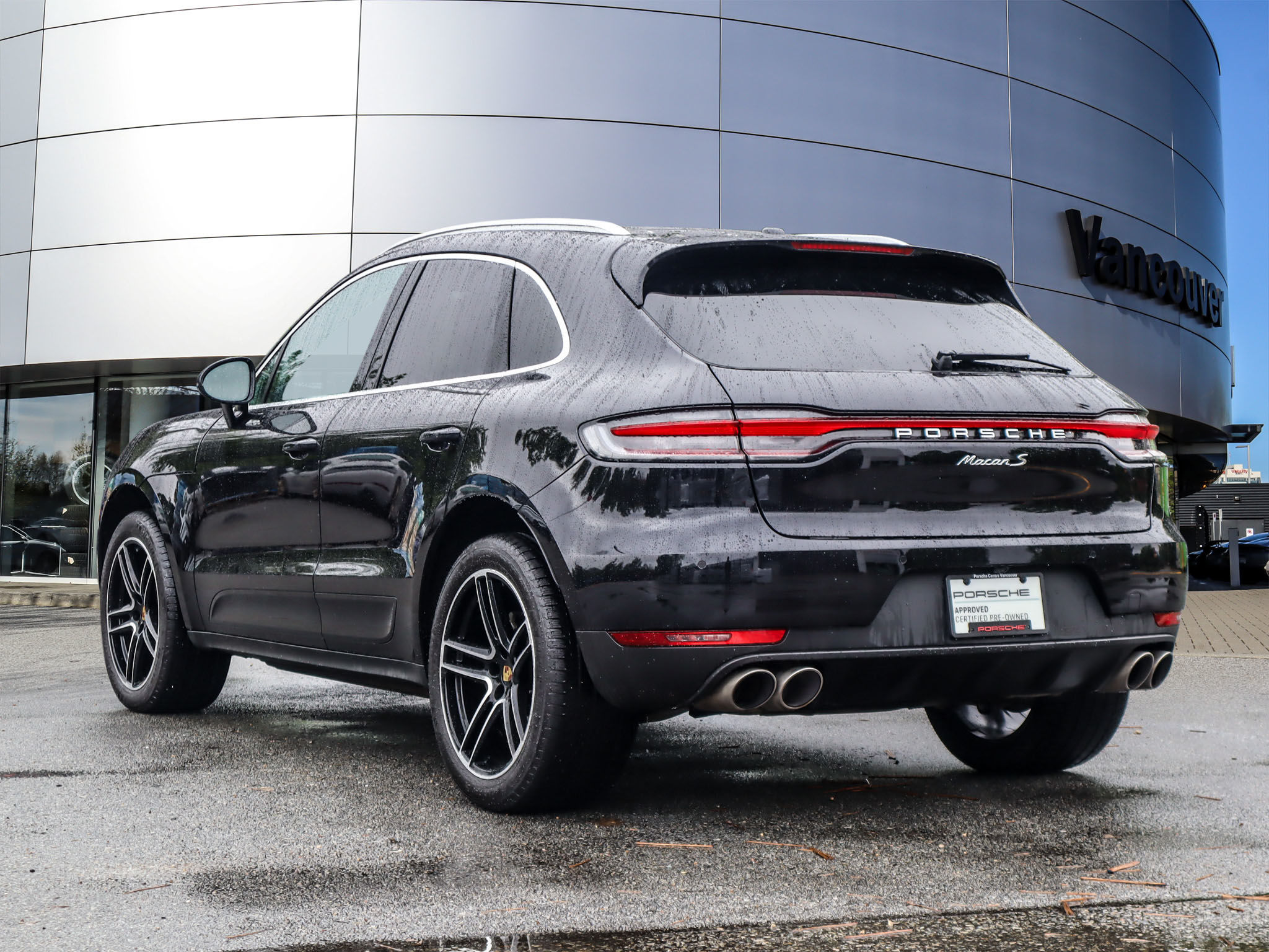 2021 Porsche Macan in Vancouver, British Columbia