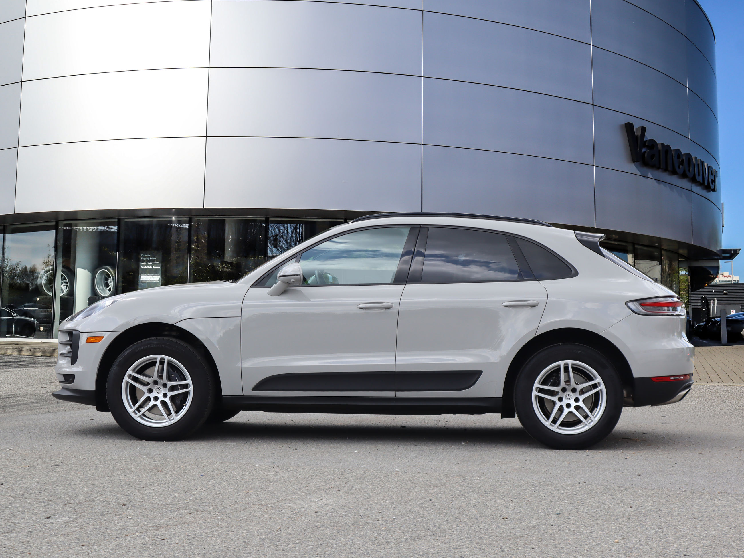 Porsche Macan  2021 à Vancouver, Colombie-Britannique