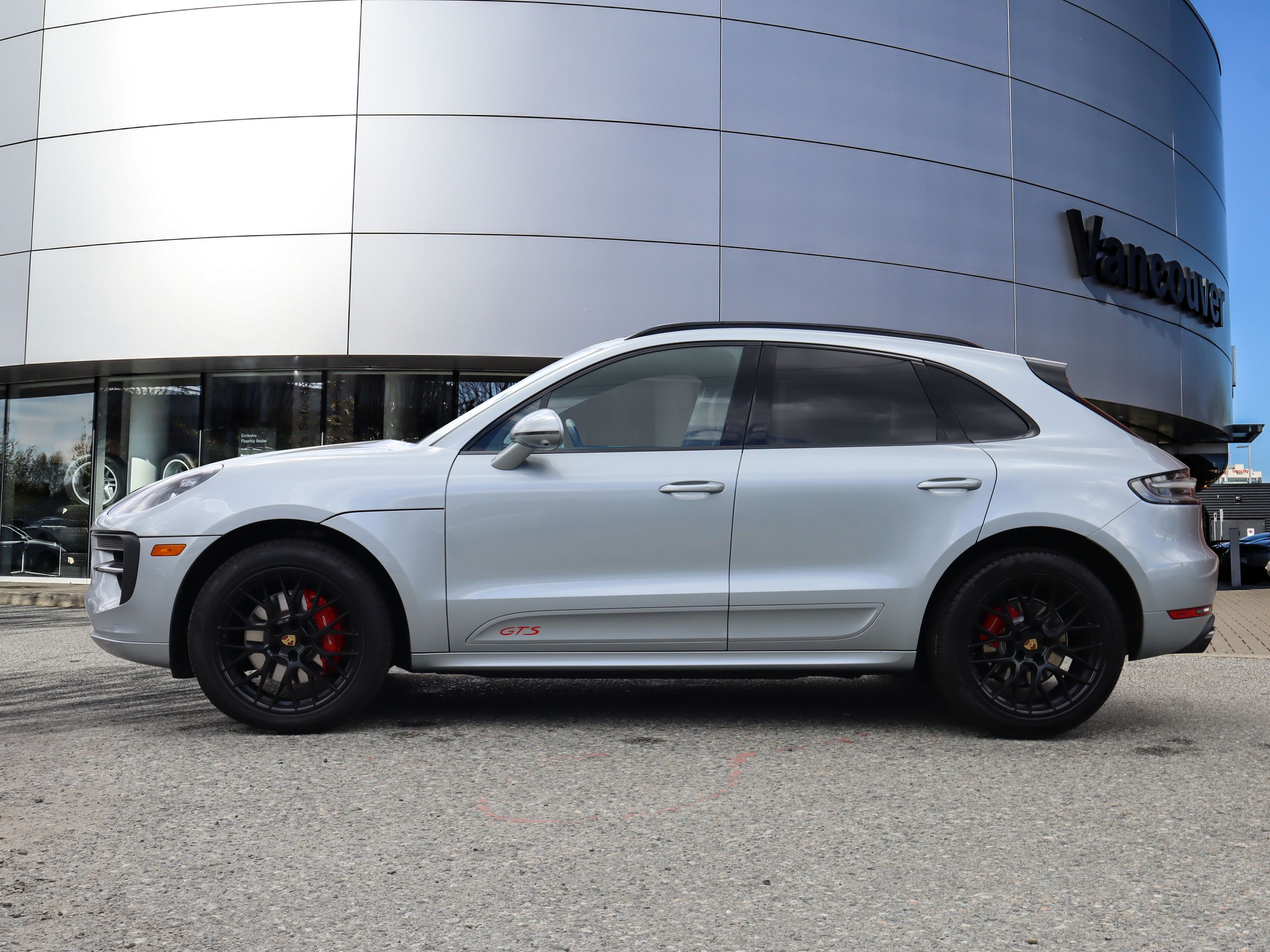 2021 Porsche Macan in Vancouver, British Columbia