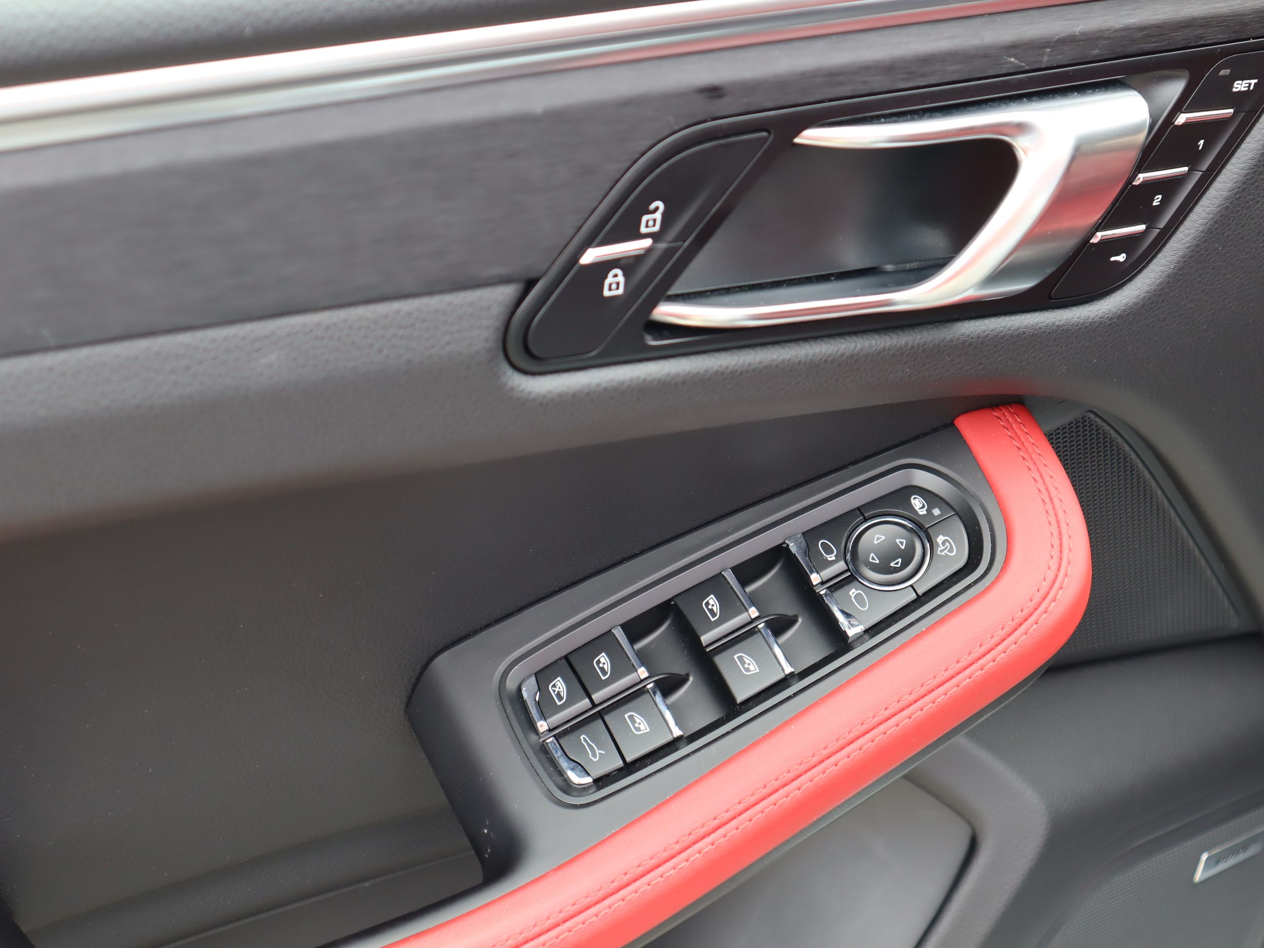2021 Porsche Macan in Vancouver, British Columbia