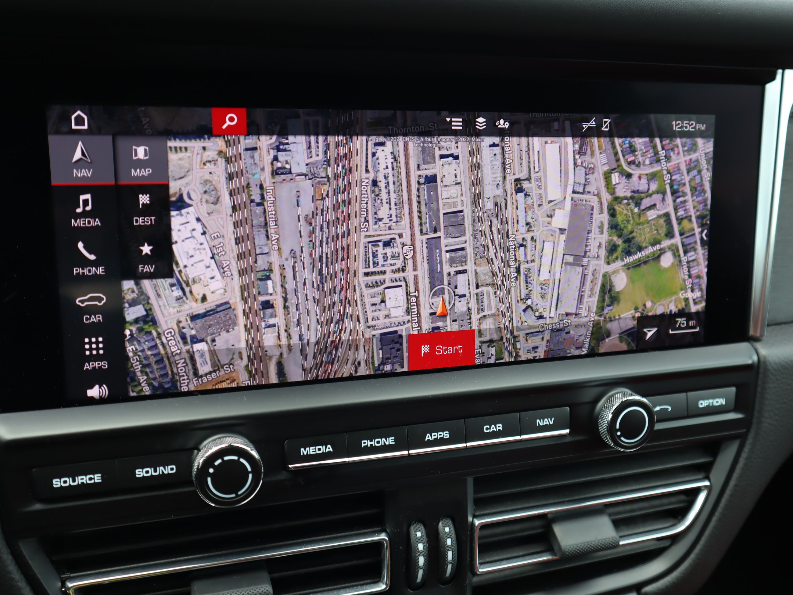 2021 Porsche Macan in Vancouver, British Columbia