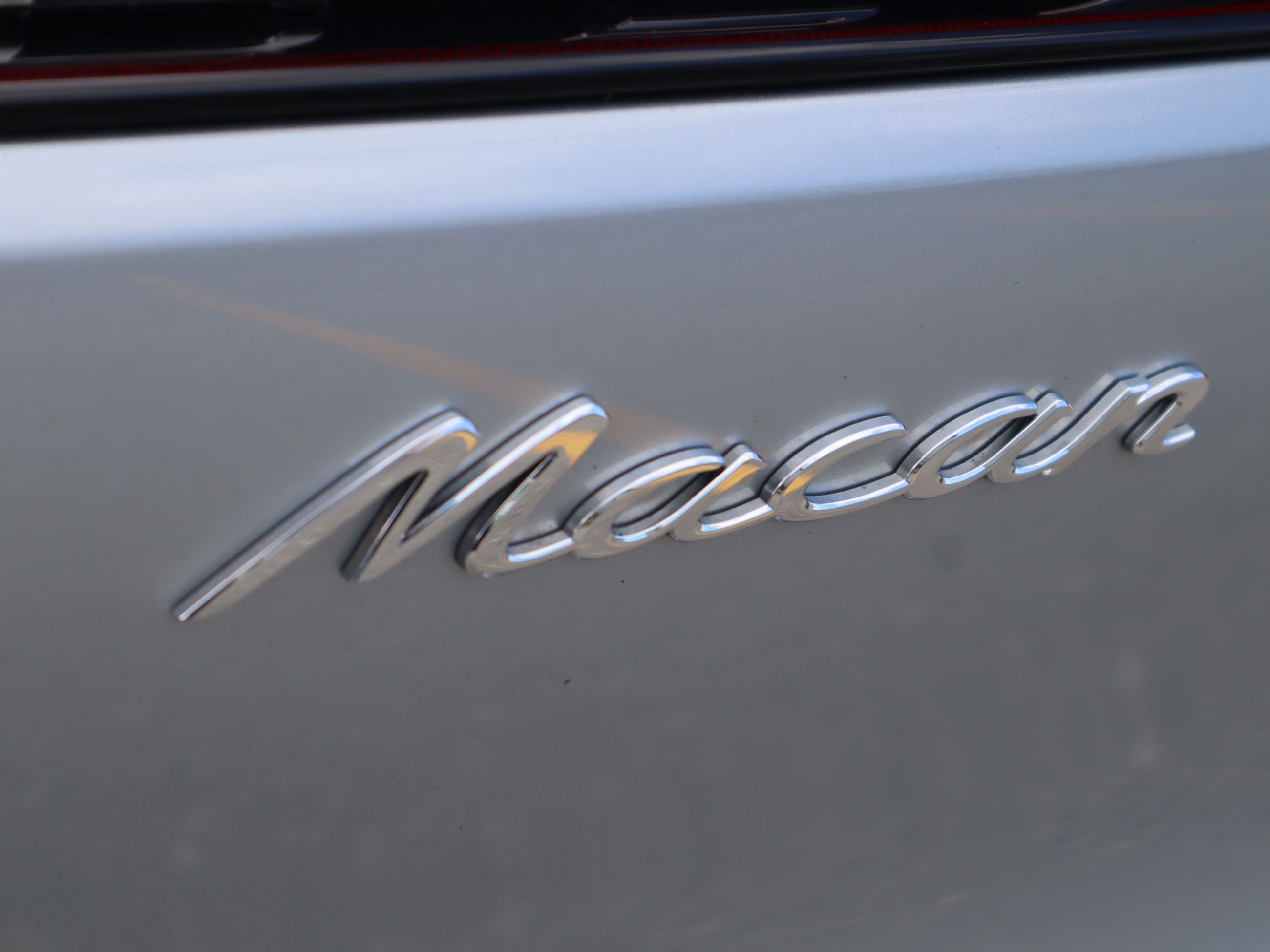 2021 Porsche Macan in Vancouver, British Columbia