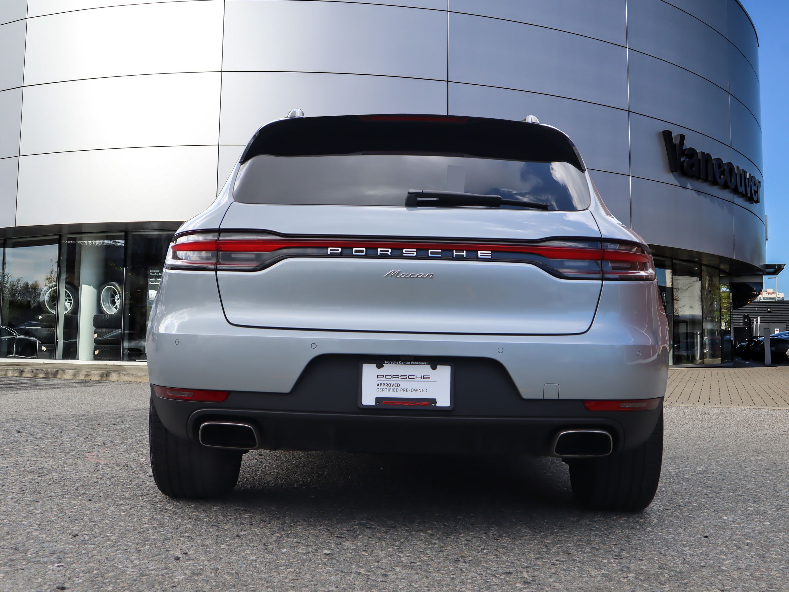 2021 Porsche Macan in Vancouver, British Columbia