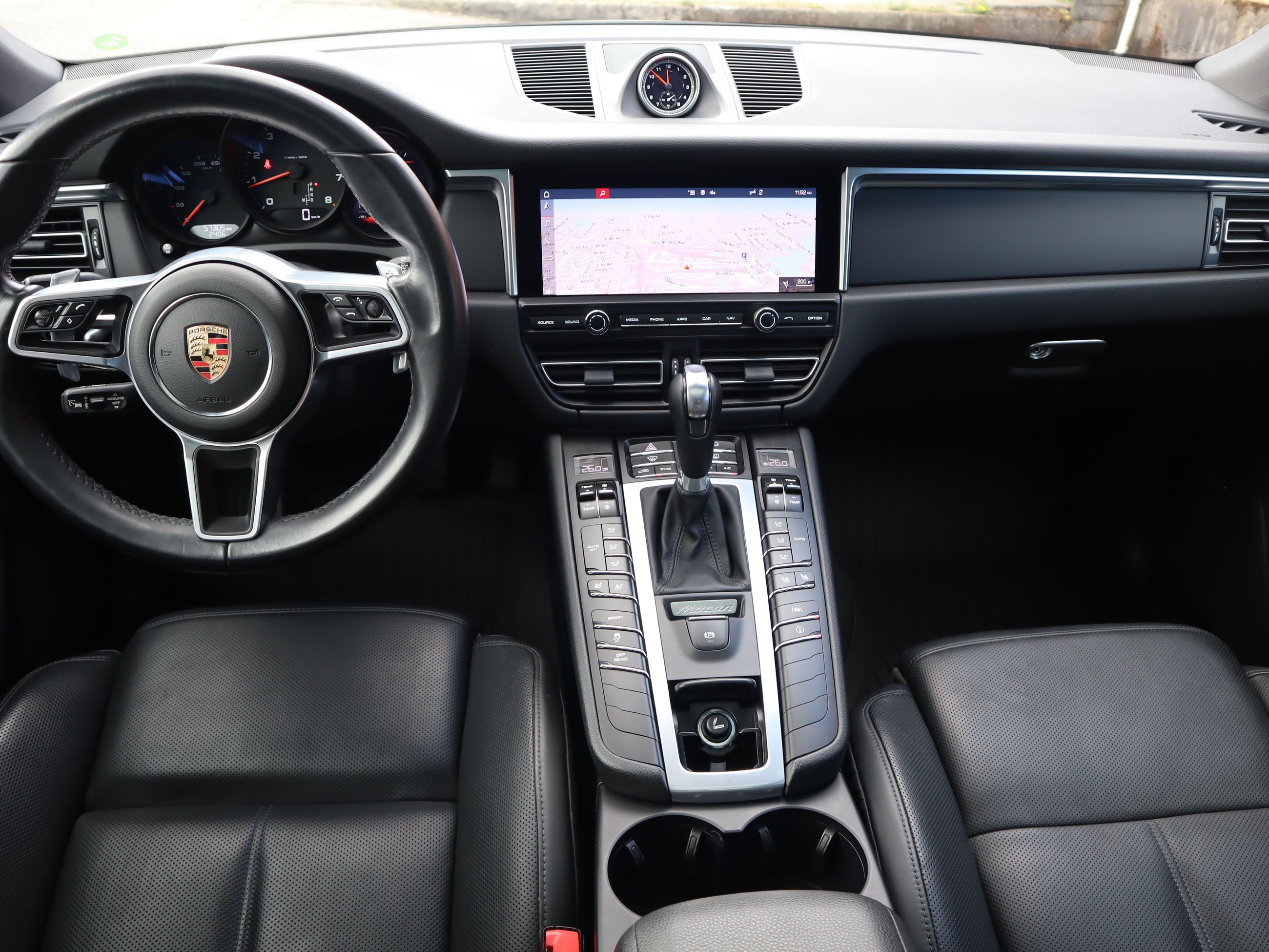 2021 Porsche Macan in Vancouver, British Columbia