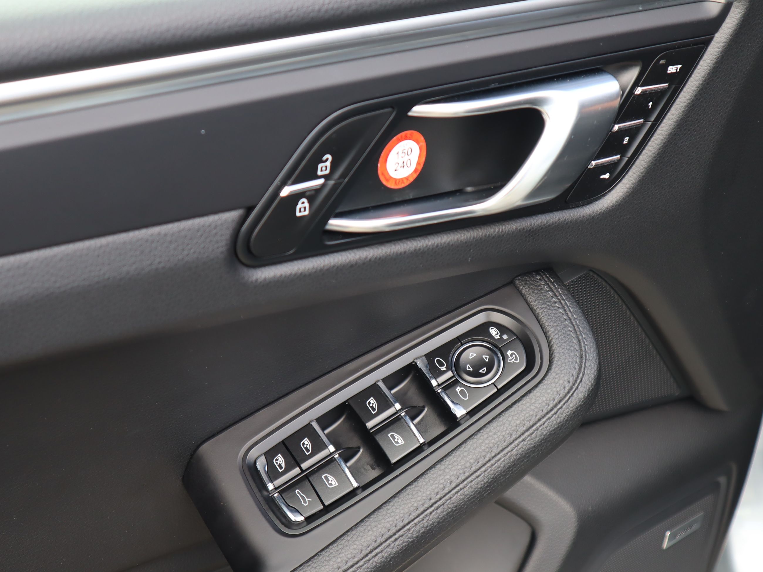 2021 Porsche Macan in Vancouver, British Columbia