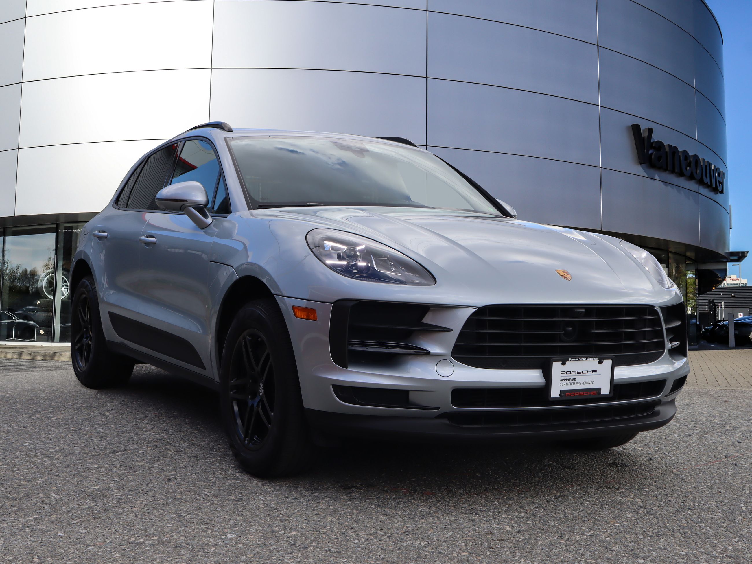 2021 Porsche Macan in Vancouver, British Columbia