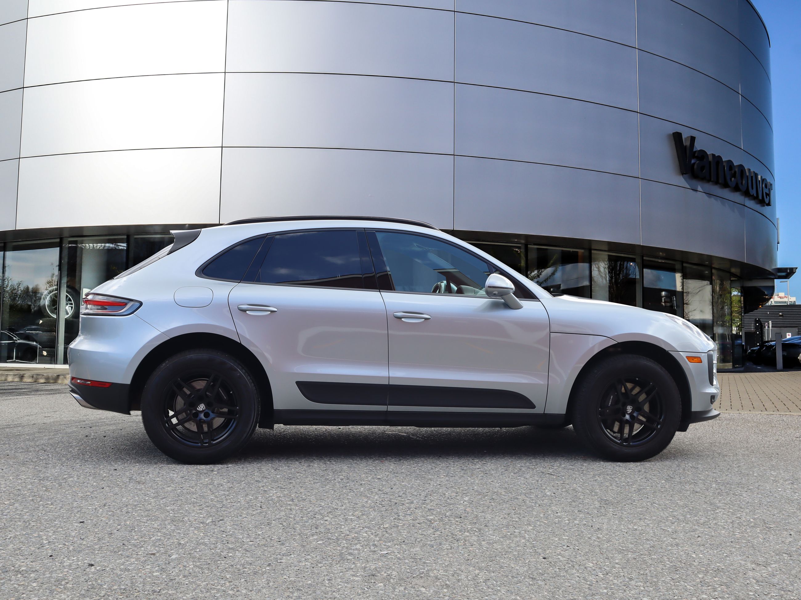 2021 Porsche Macan in Vancouver, British Columbia