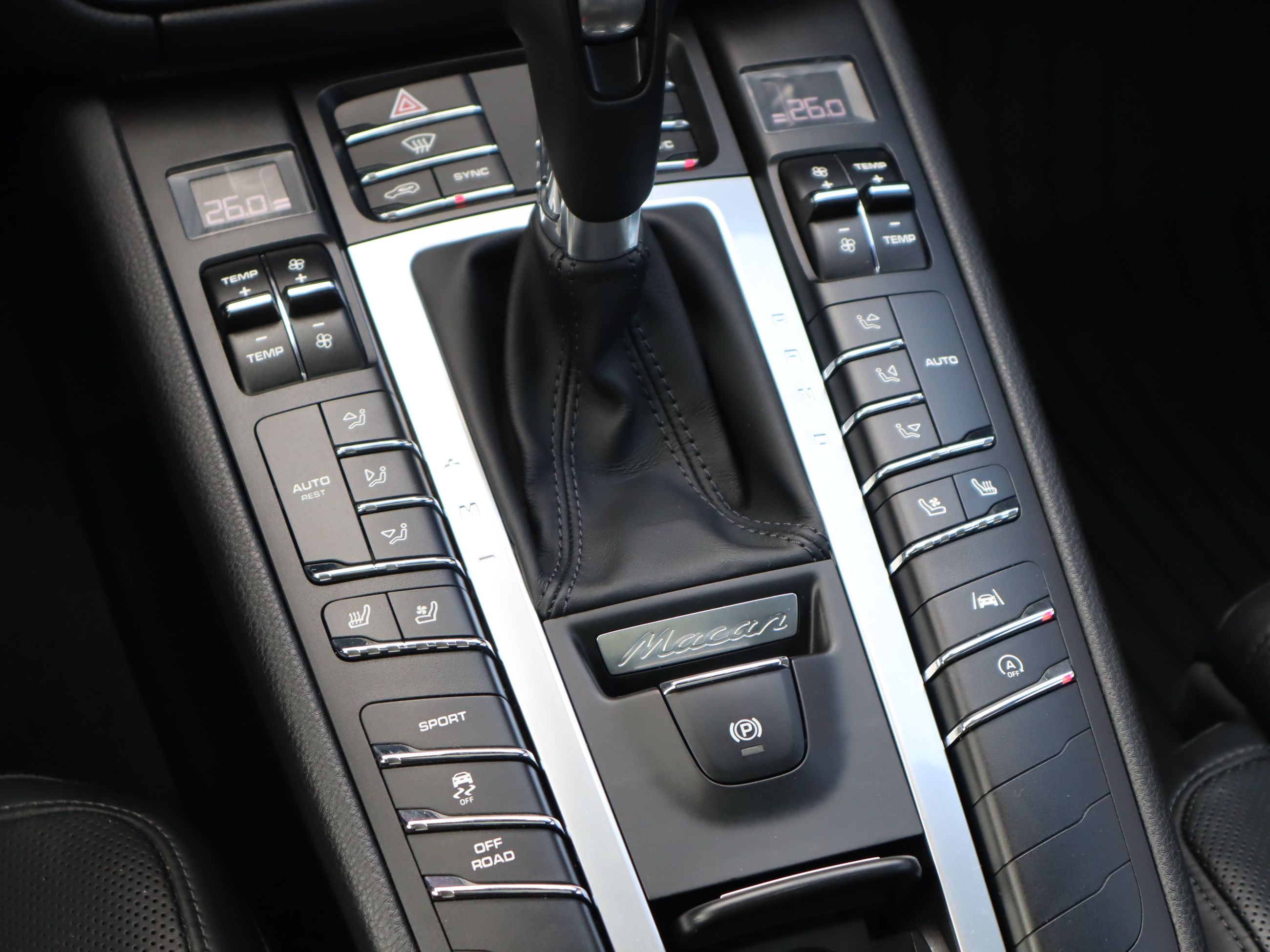 2021 Porsche Macan in Vancouver, British Columbia