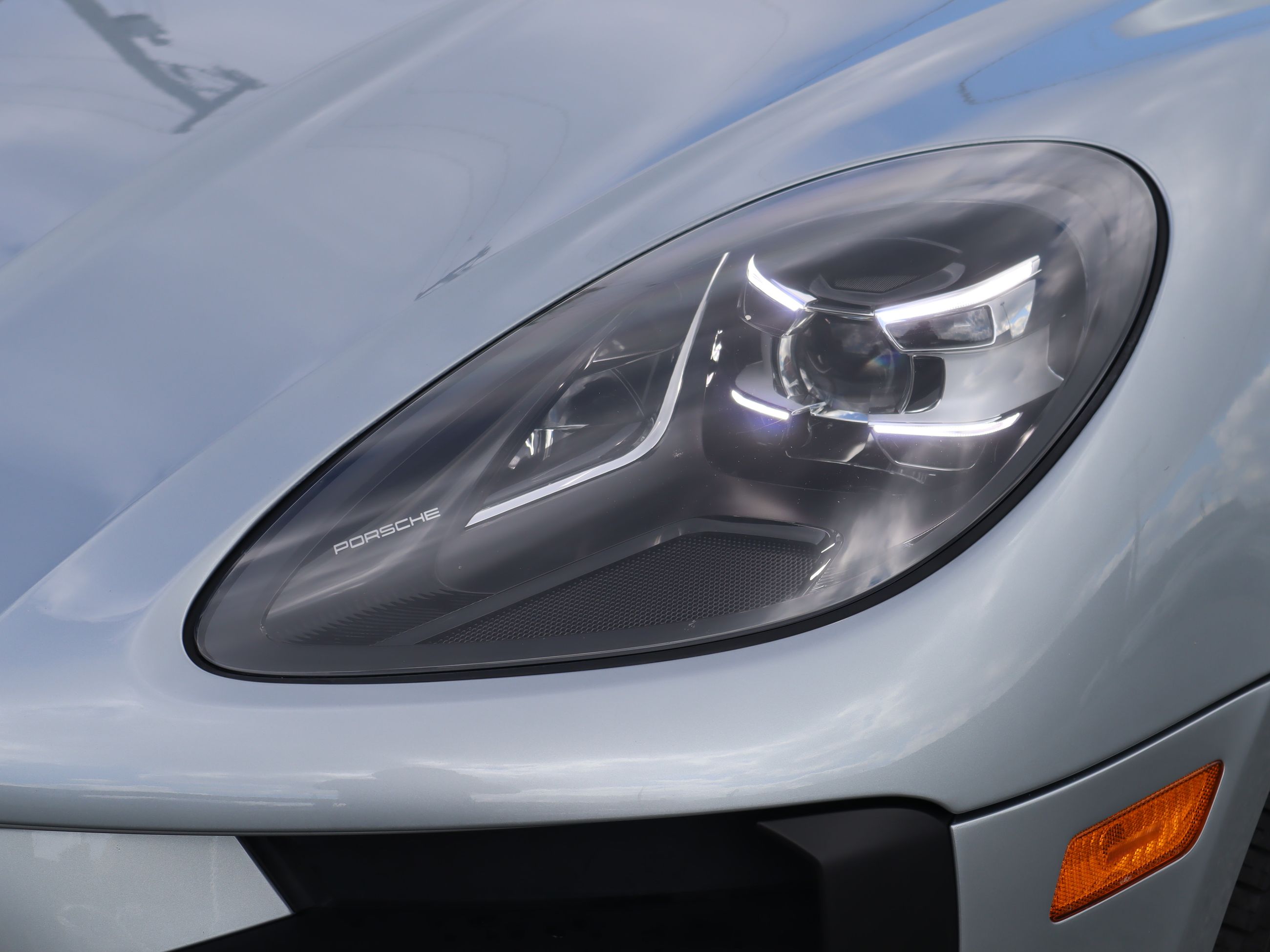 2021 Porsche Macan in Vancouver, British Columbia