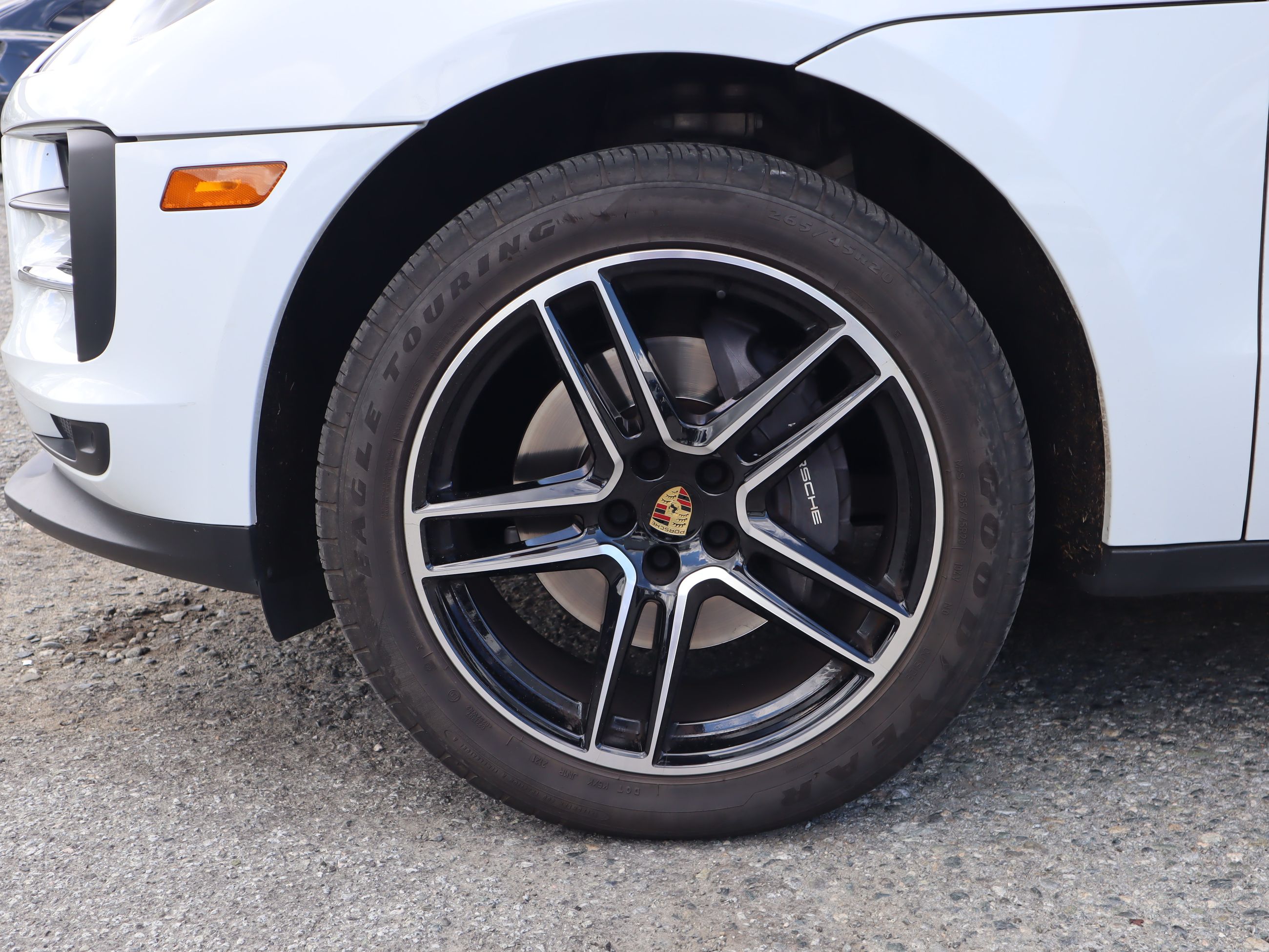 2021 Porsche Macan in Vancouver, British Columbia