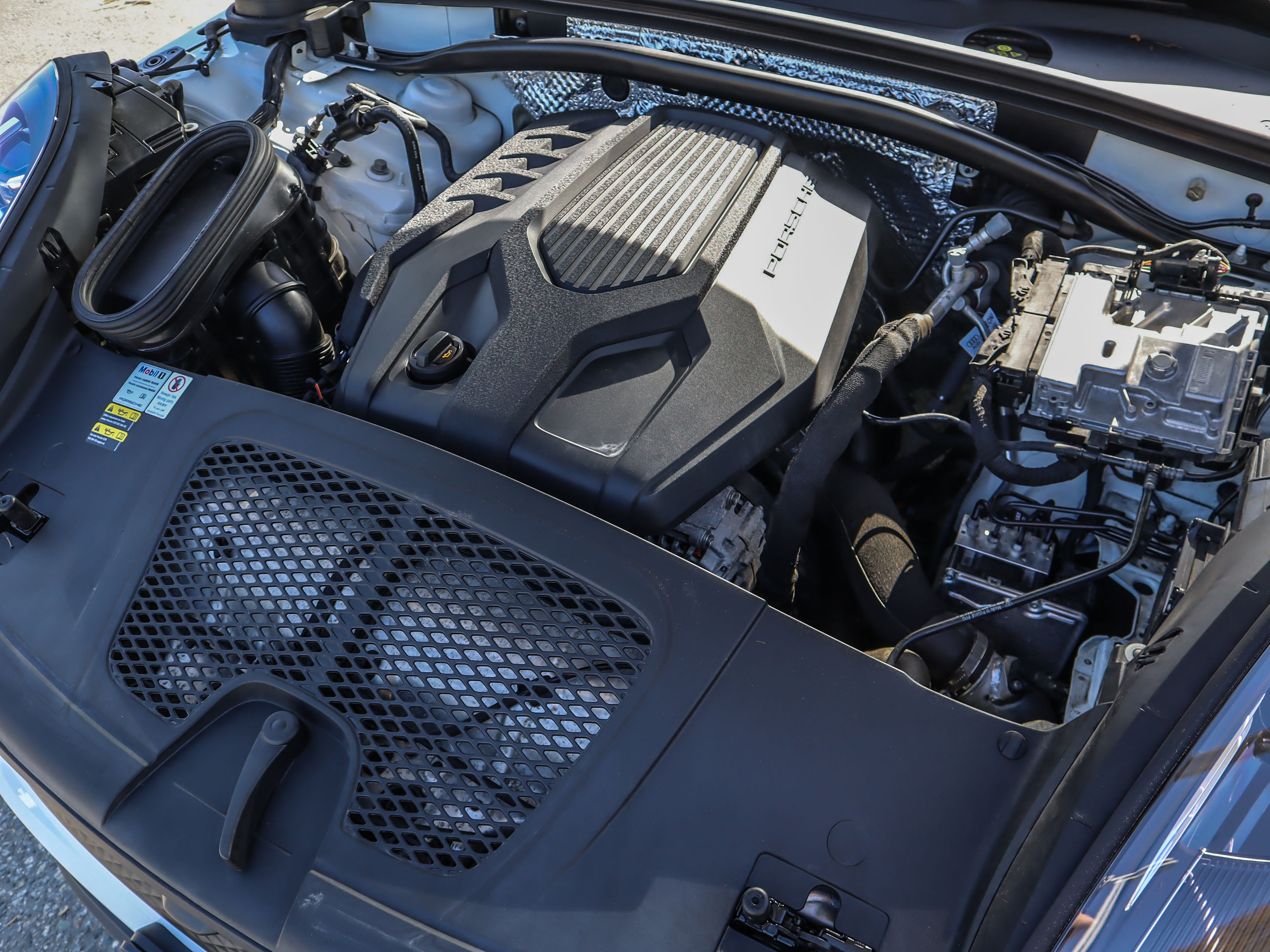 Porsche Macan  2022 à Vancouver, Colombie-Britannique