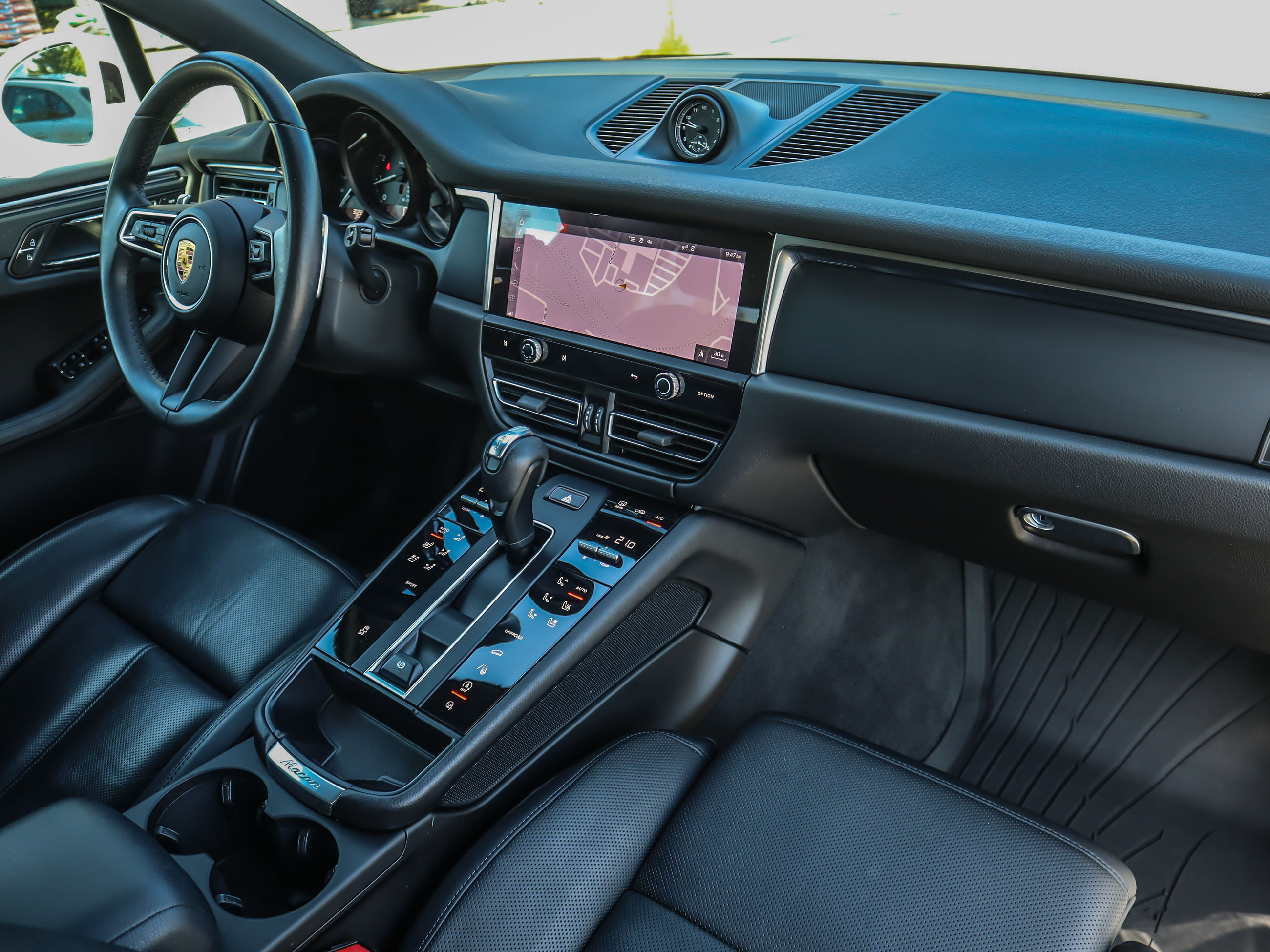 Porsche Macan  2022 à Vancouver, Colombie-Britannique