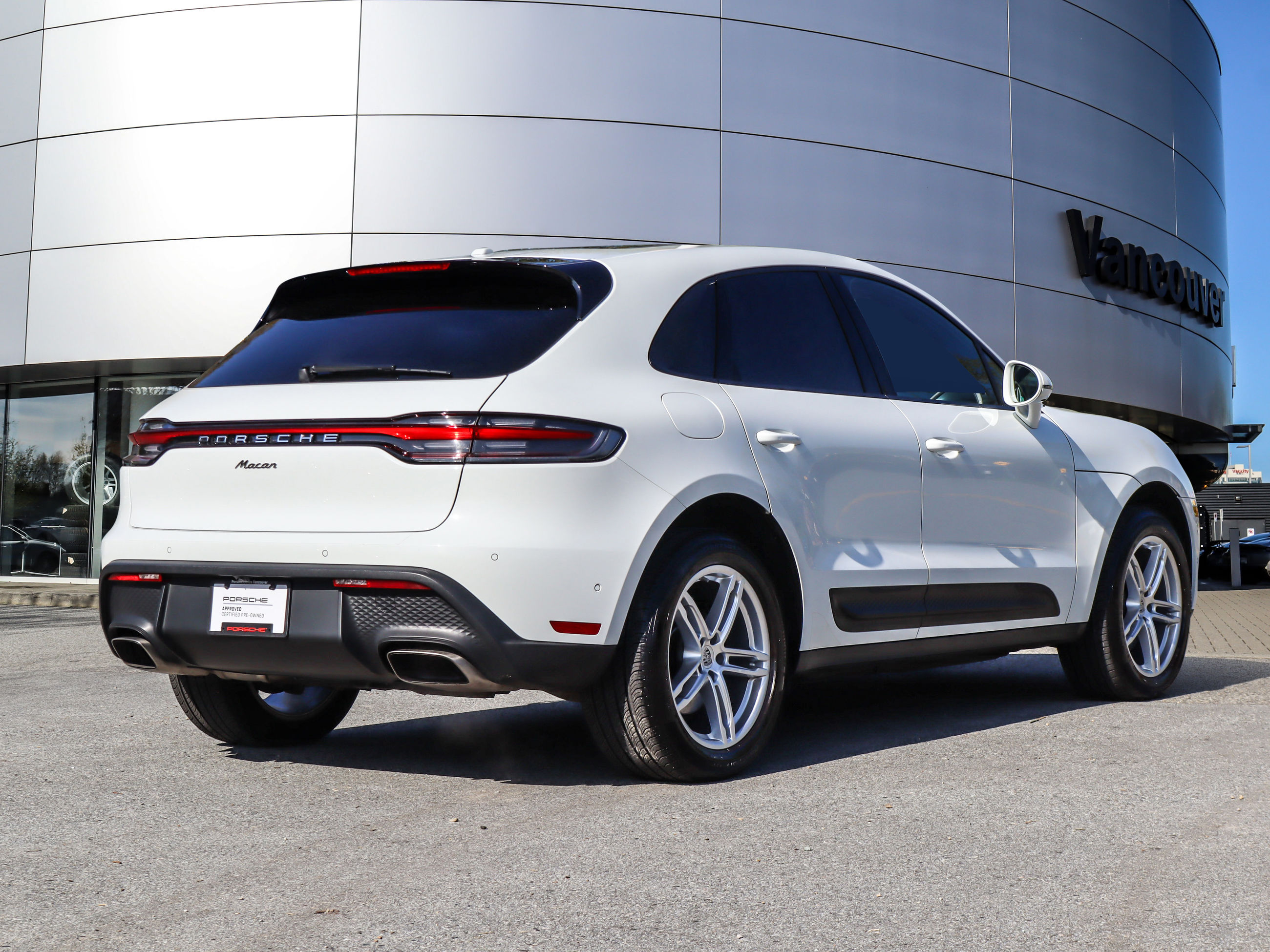 Porsche Macan  2022 à Vancouver, Colombie-Britannique