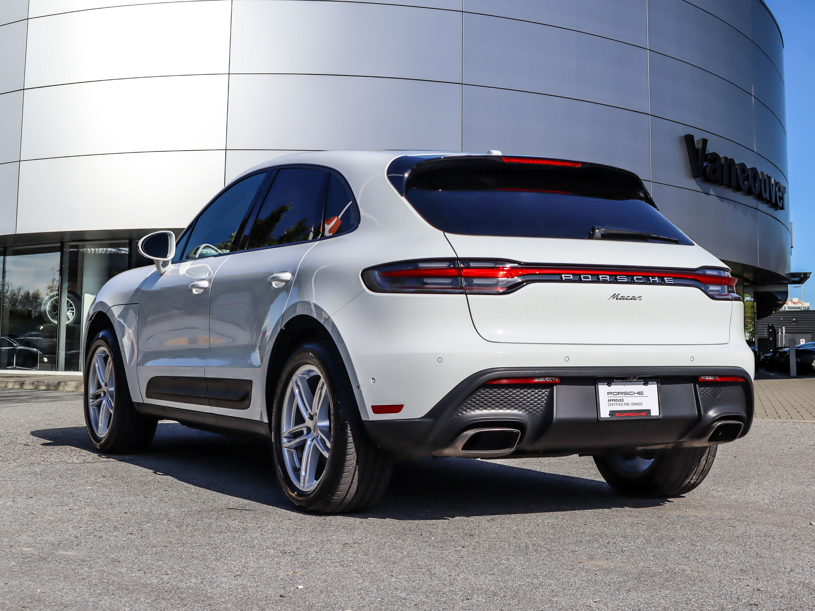 Porsche Macan  2022 à Vancouver, Colombie-Britannique