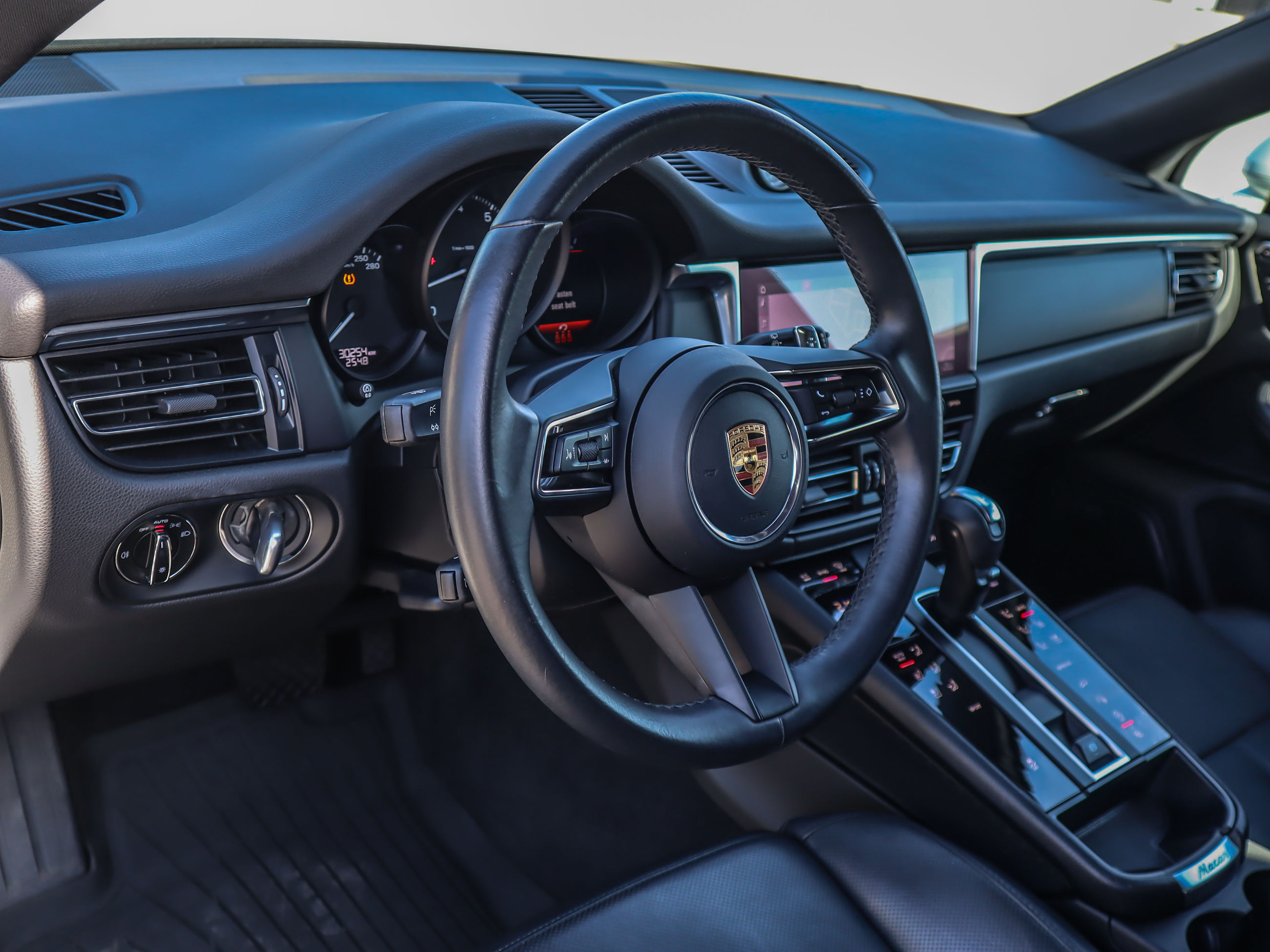 Porsche Macan  2022 à Vancouver, Colombie-Britannique