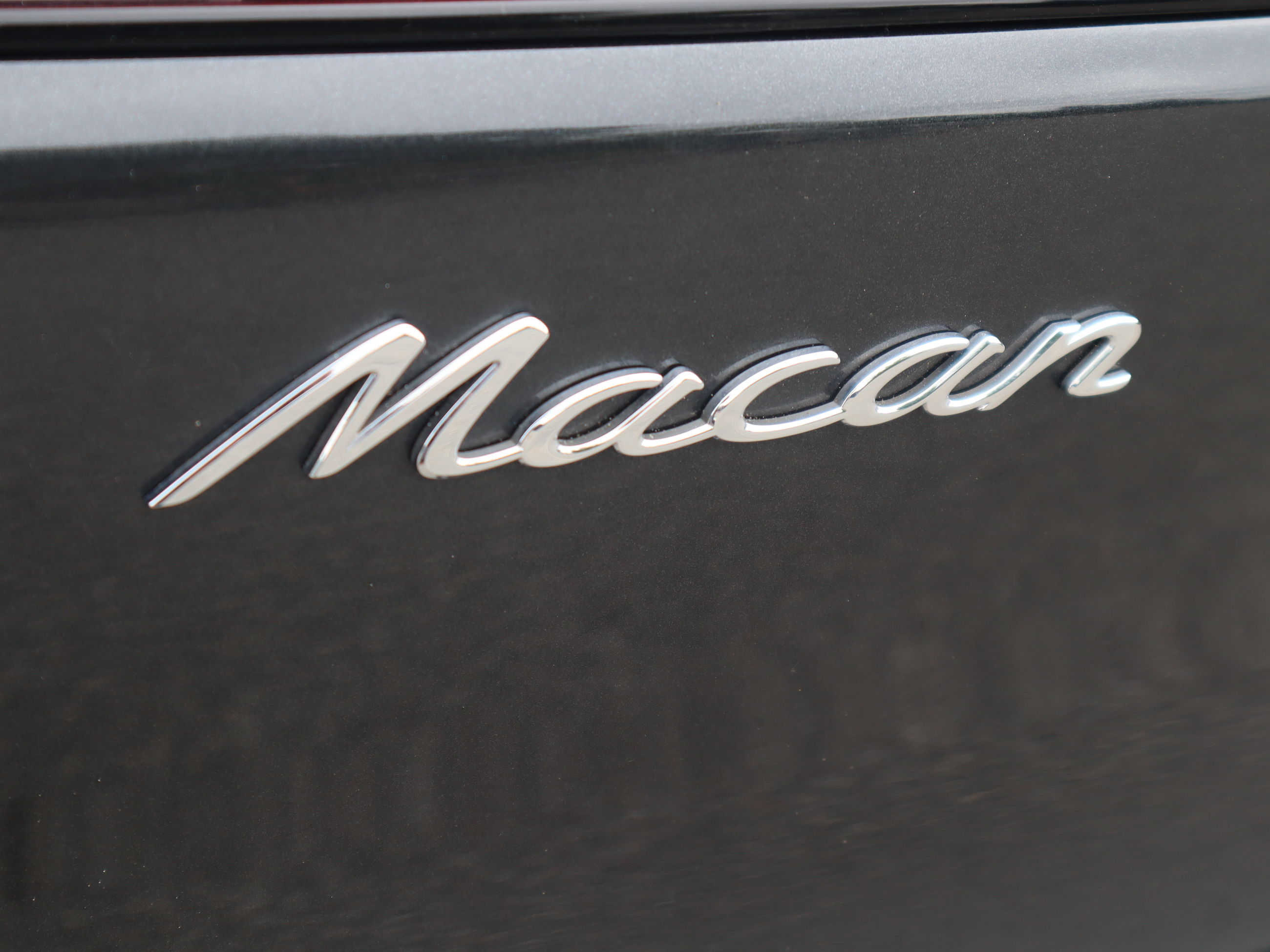 2022 Porsche Macan in Vancouver, British Columbia