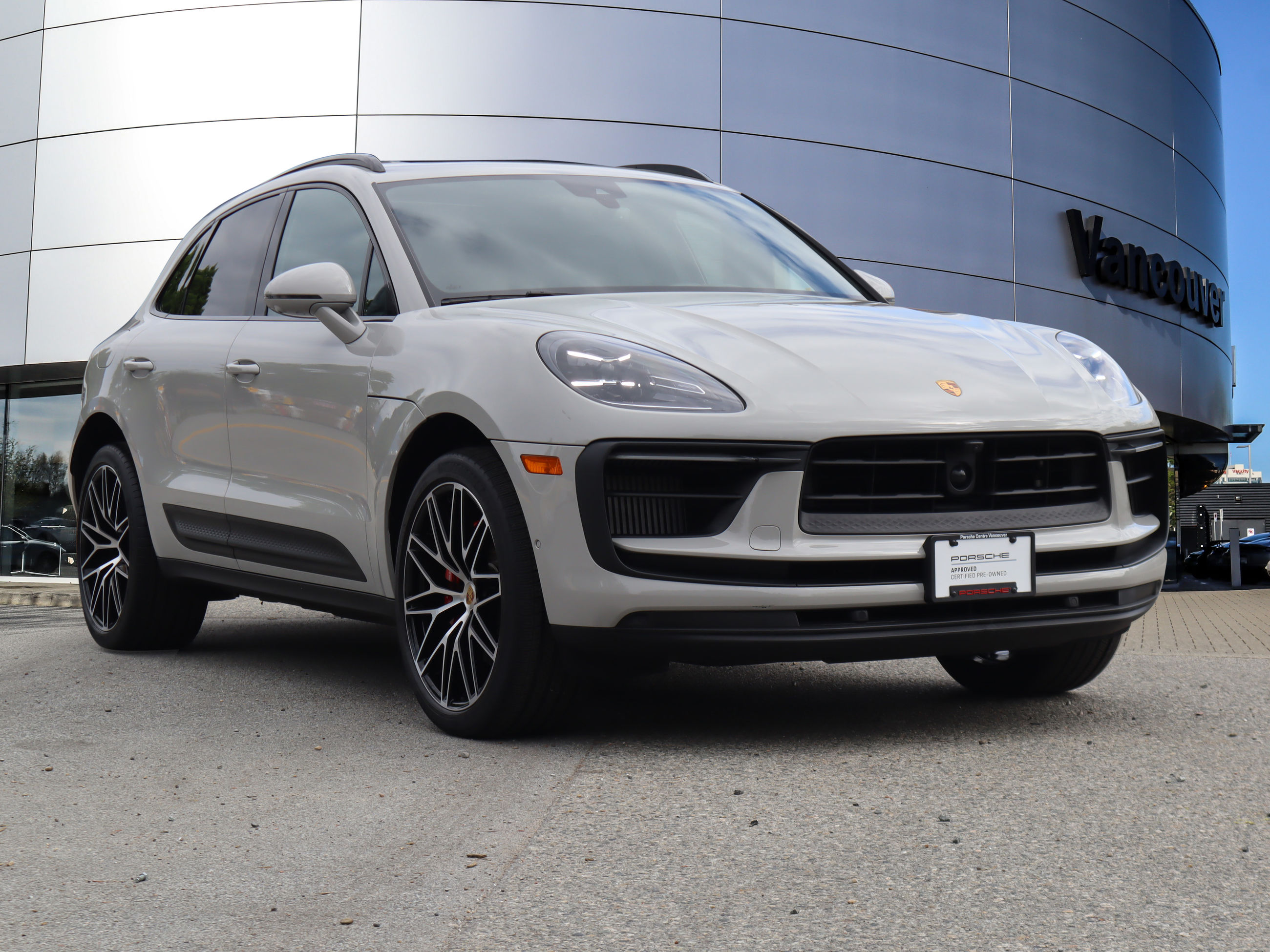 Porsche Macan  2022 à Vancouver, Colombie-Britannique