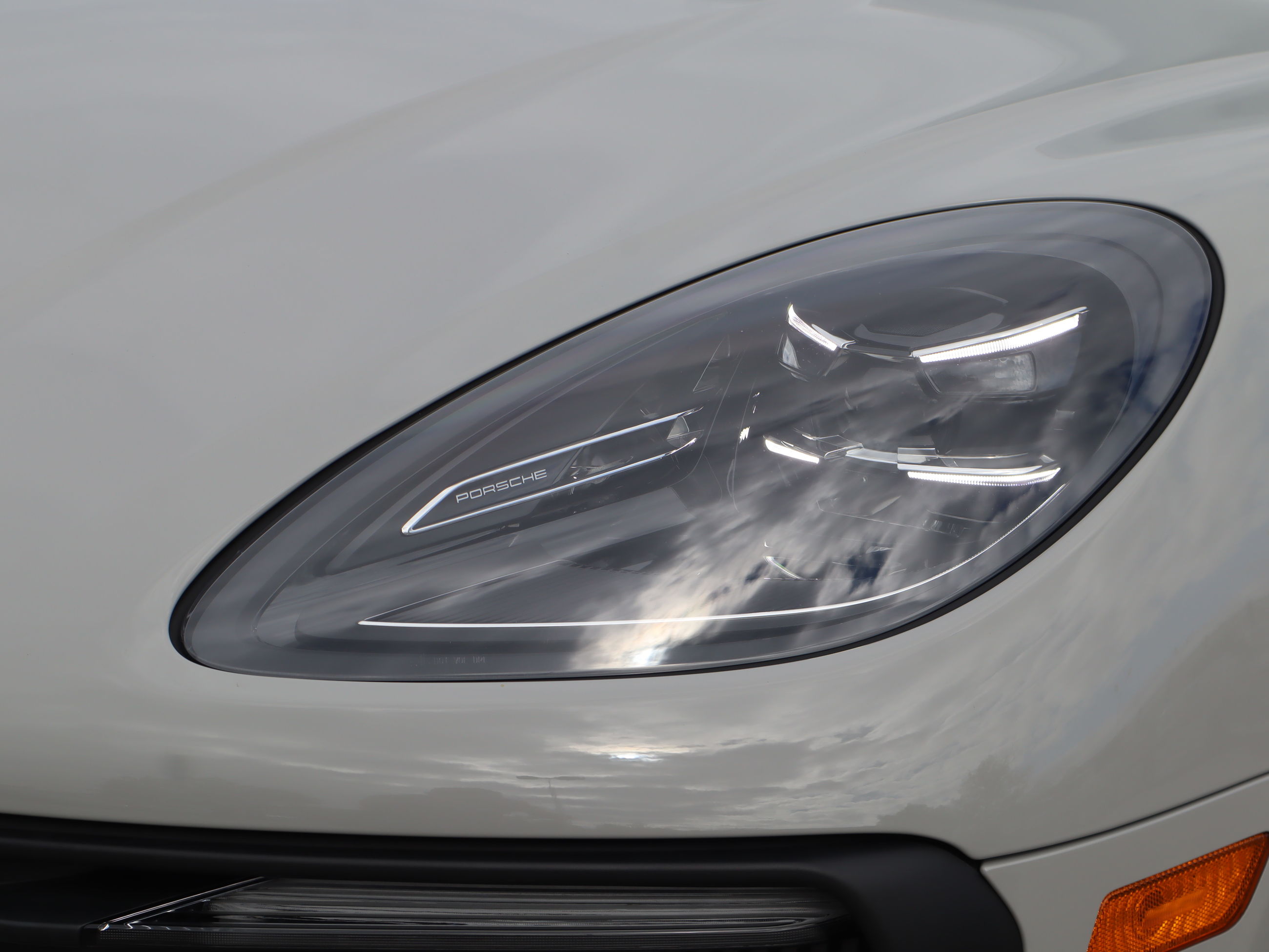Porsche Macan  2022 à Vancouver, Colombie-Britannique