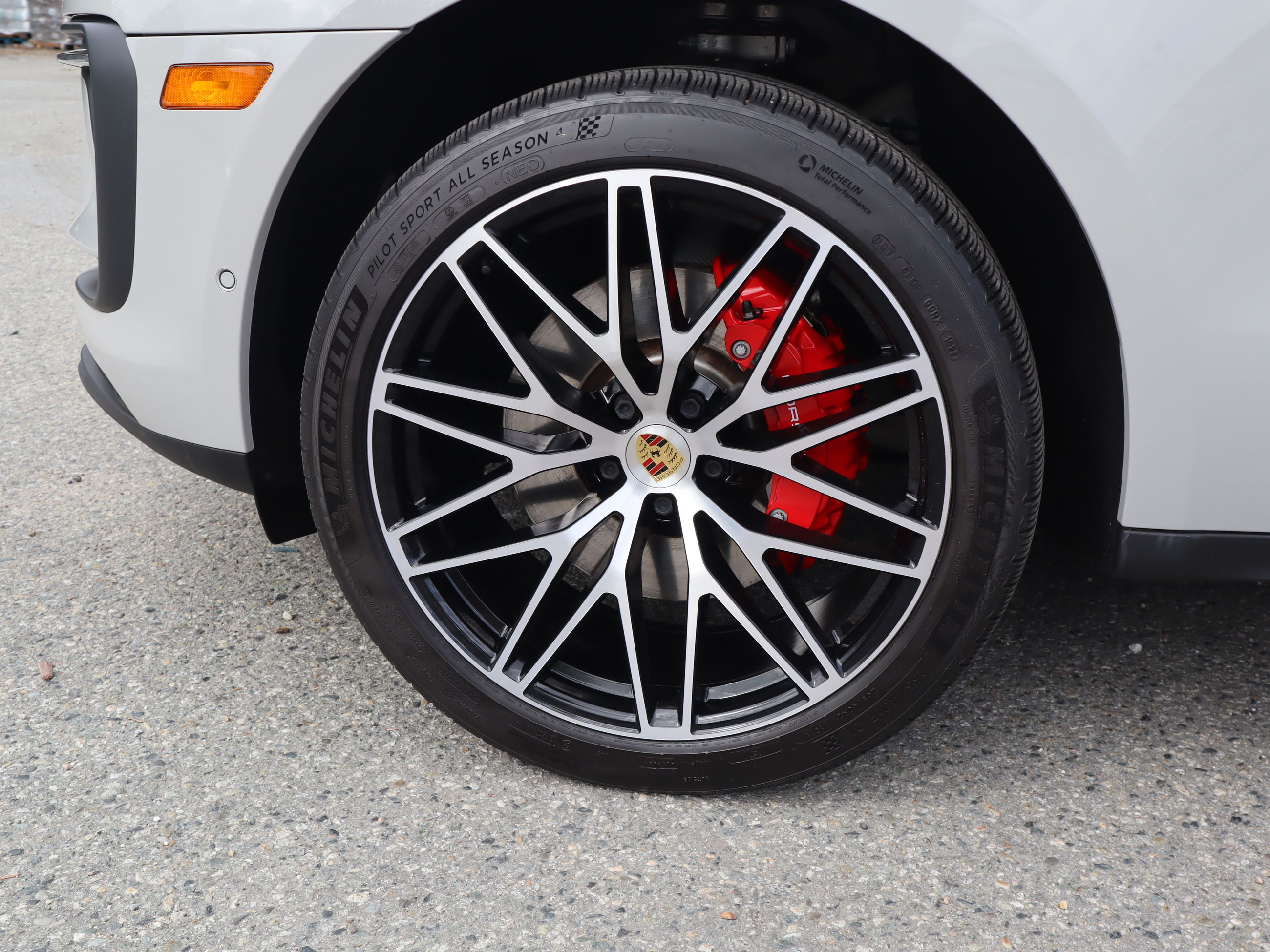 Porsche Macan  2022 à Vancouver, Colombie-Britannique