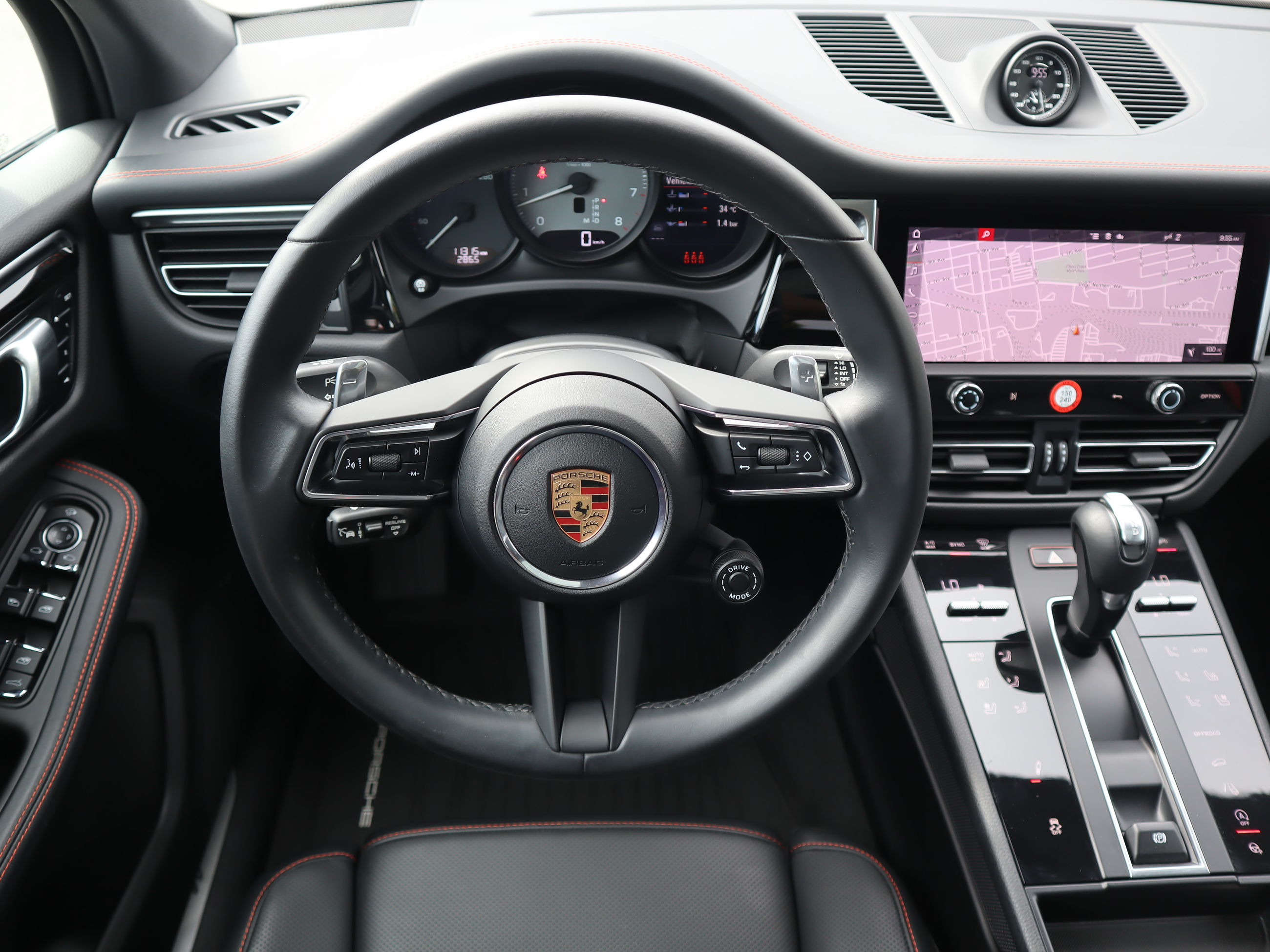 Porsche Macan  2022 à Vancouver, Colombie-Britannique