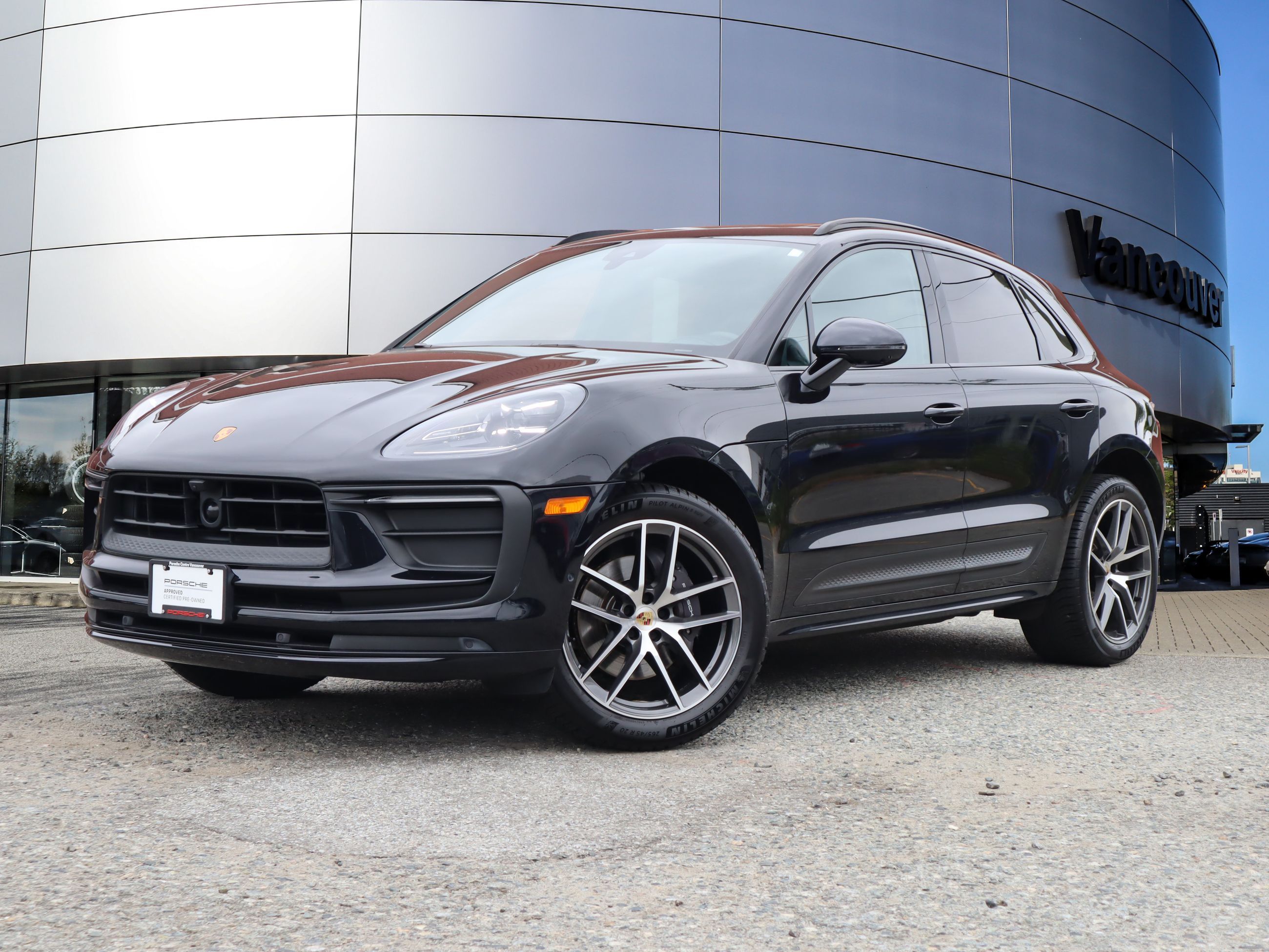 2022 Porsche Macan