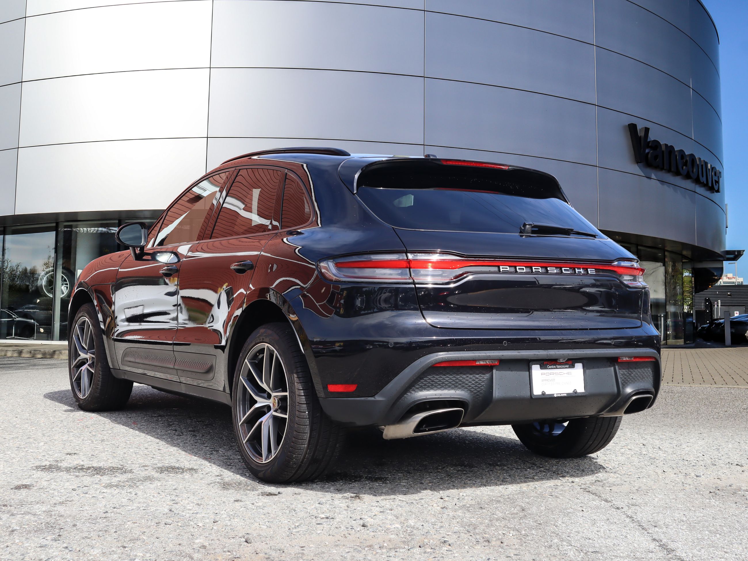 2022 Porsche Macan in Vancouver, British Columbia