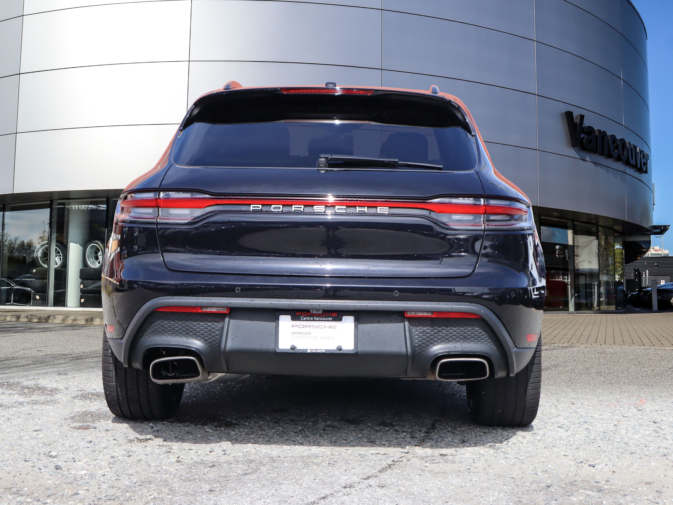 2022 Porsche Macan in Vancouver, British Columbia
