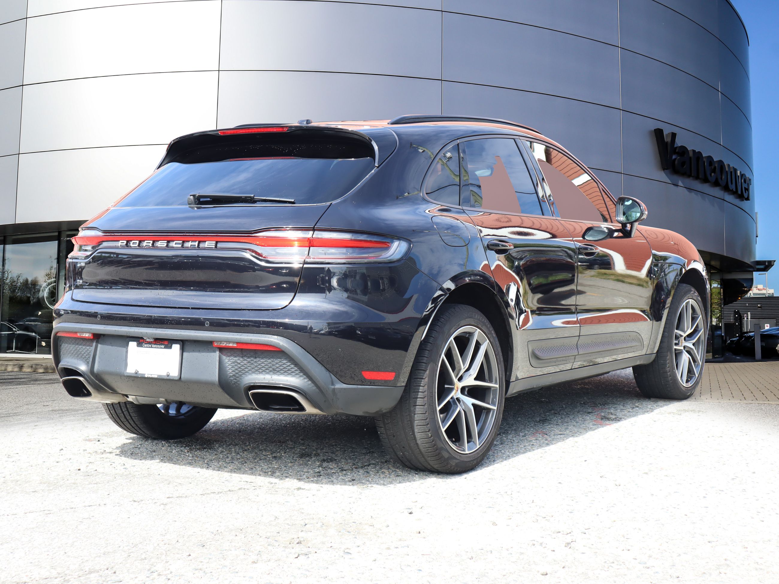 2022 Porsche Macan in Vancouver, British Columbia