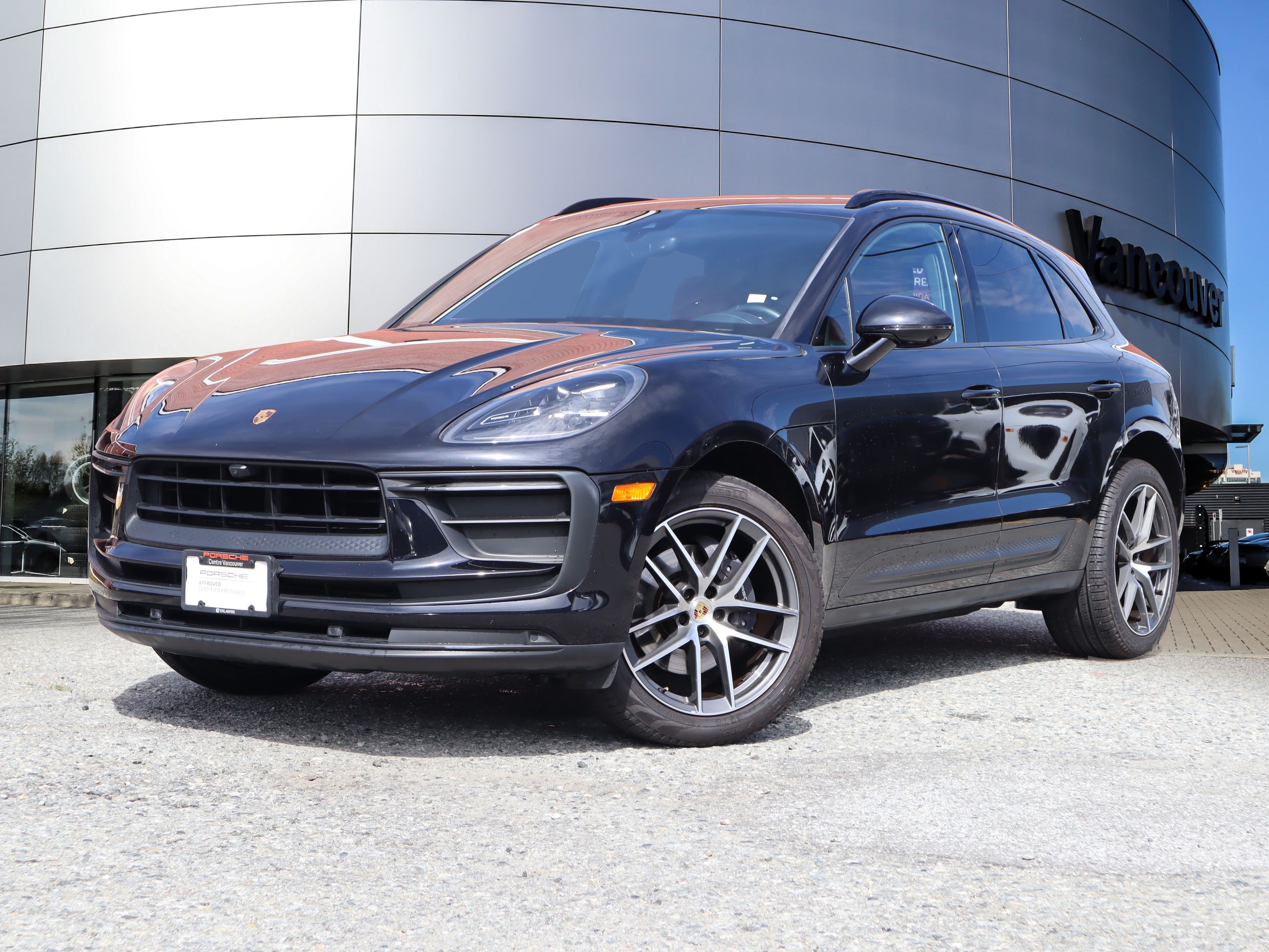 2022 Porsche Macan in Vancouver, British Columbia