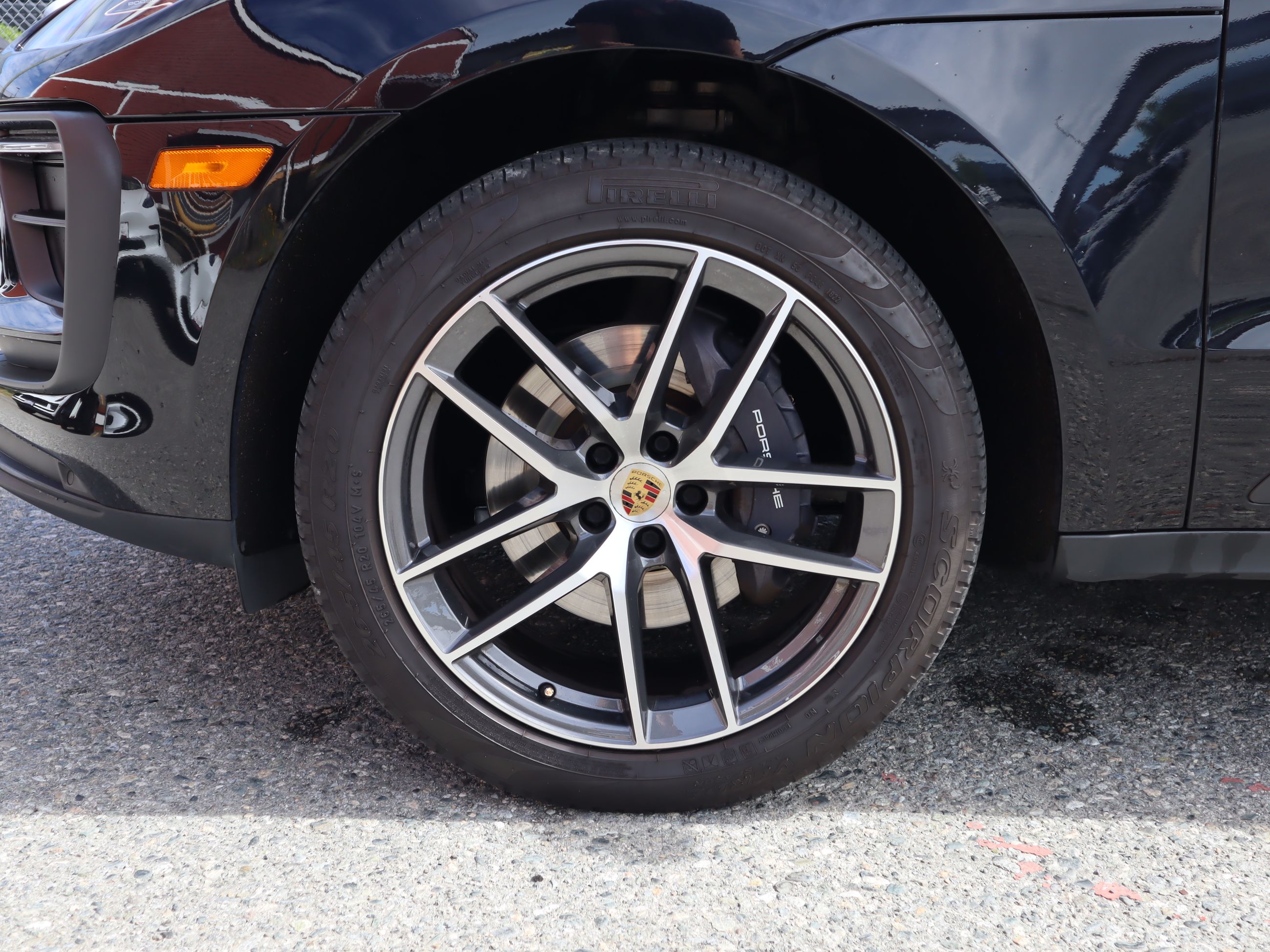 2022 Porsche Macan in Vancouver, British Columbia