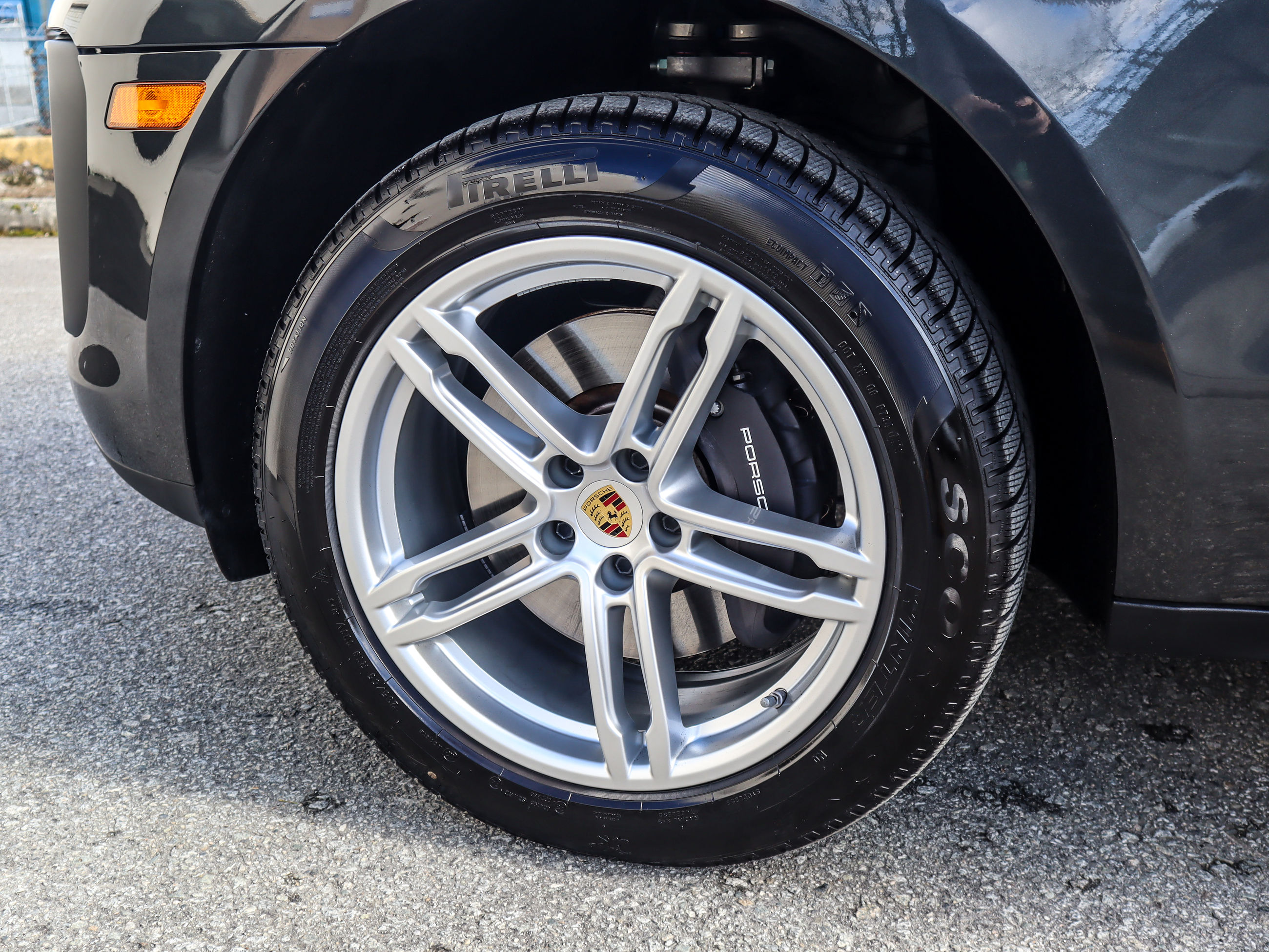 Porsche Macan  2023 à Vancouver, Colombie-Britannique
