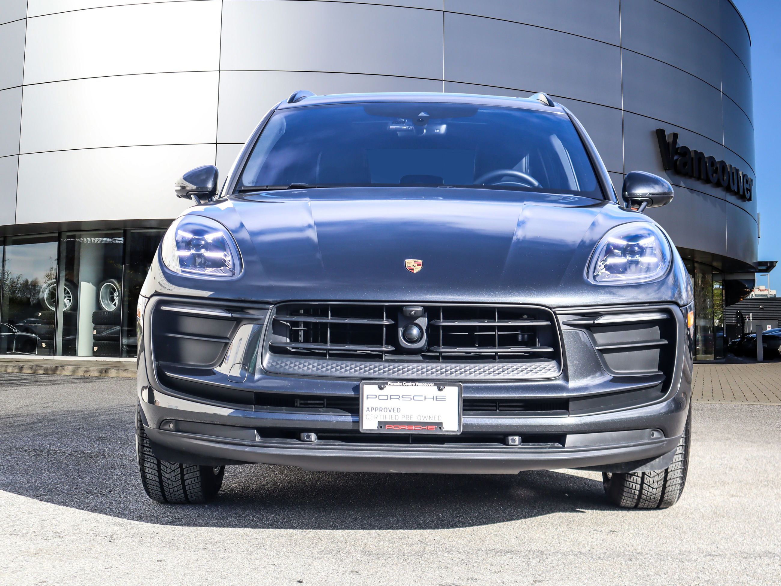 Porsche Macan  2023 à Vancouver, Colombie-Britannique
