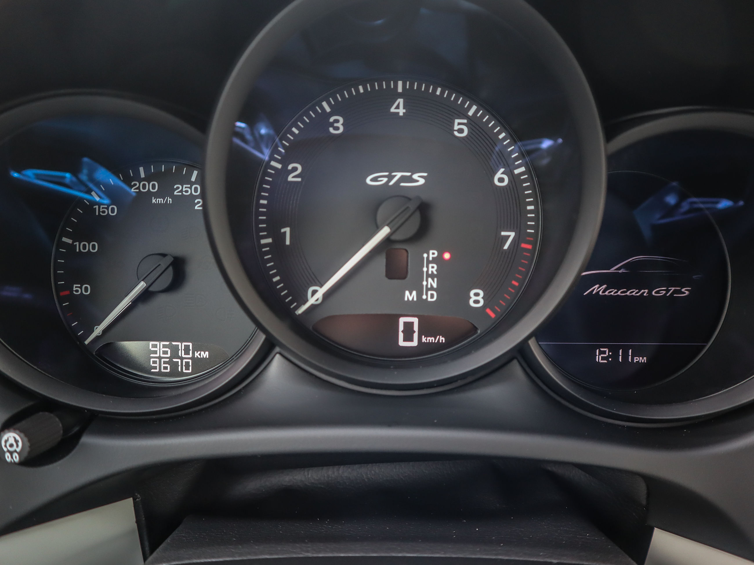 Porsche Macan  2023 à Vancouver, Colombie-Britannique