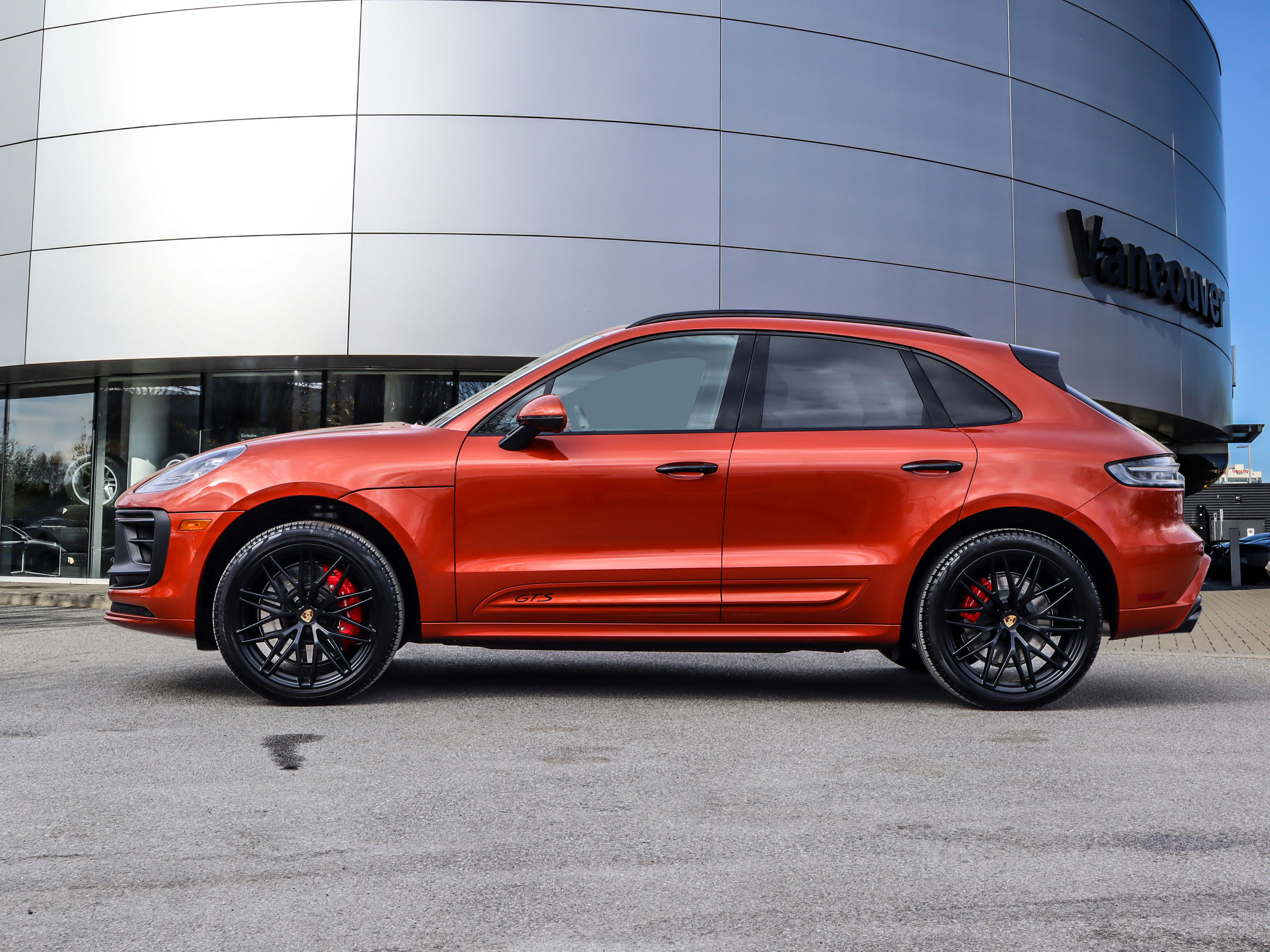 Porsche Macan  2023 à Vancouver, Colombie-Britannique