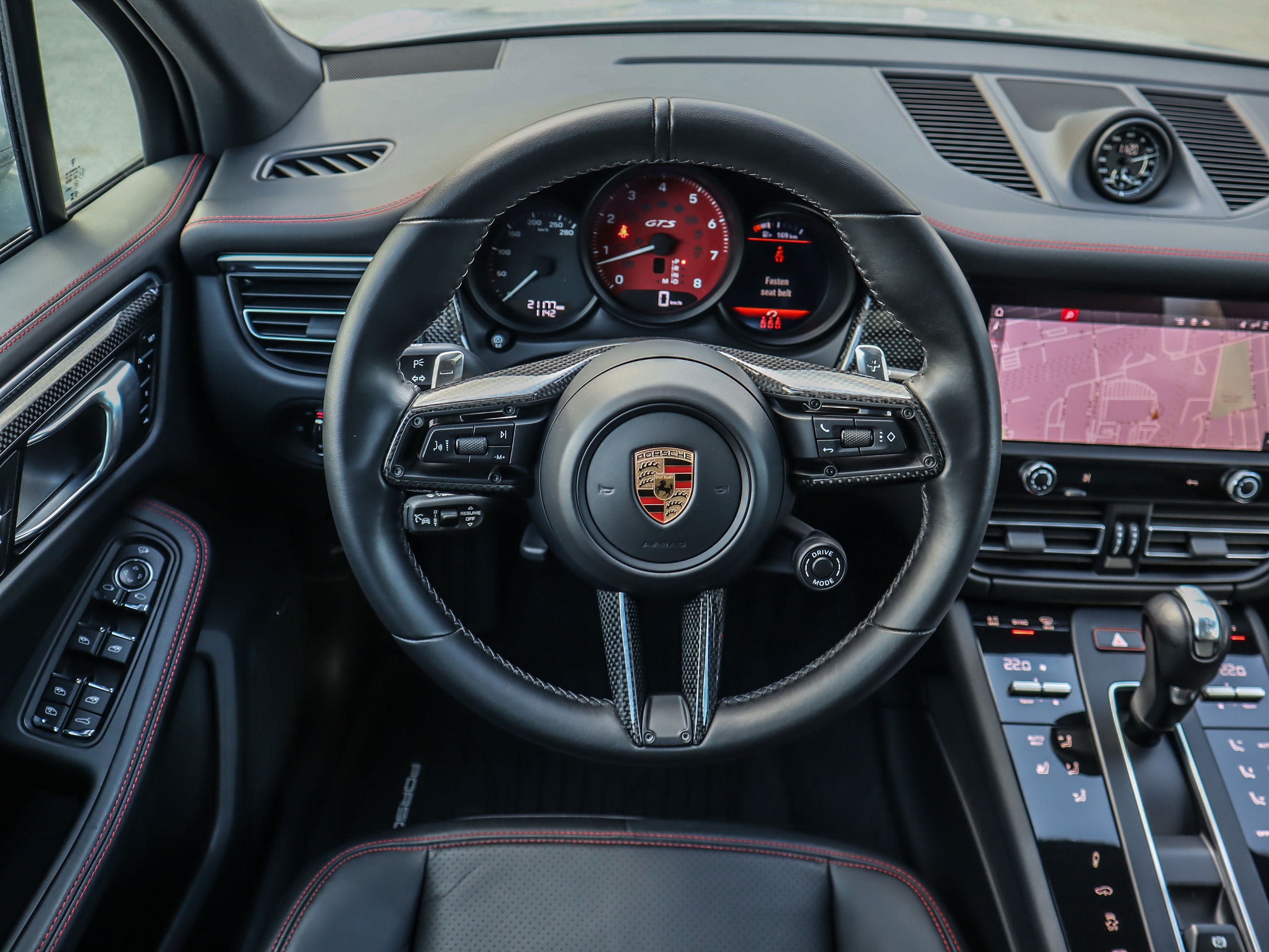 2023 Porsche Macan in Vancouver, British Columbia