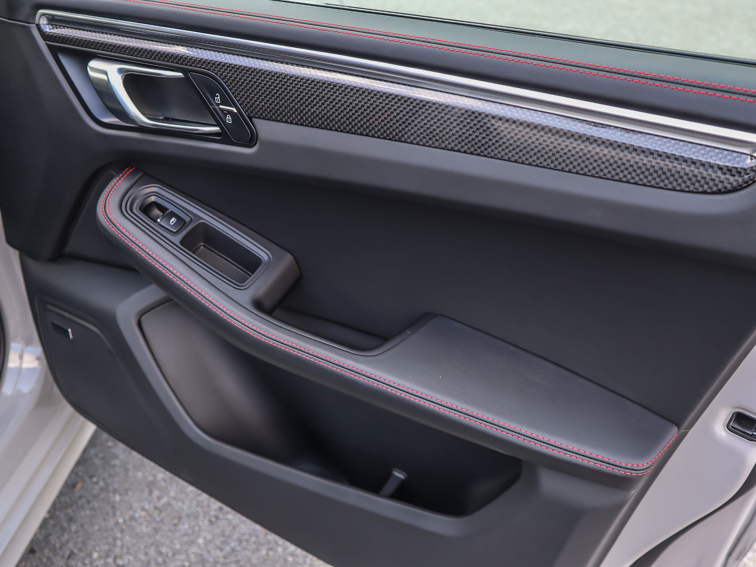 2023 Porsche Macan in Vancouver, British Columbia