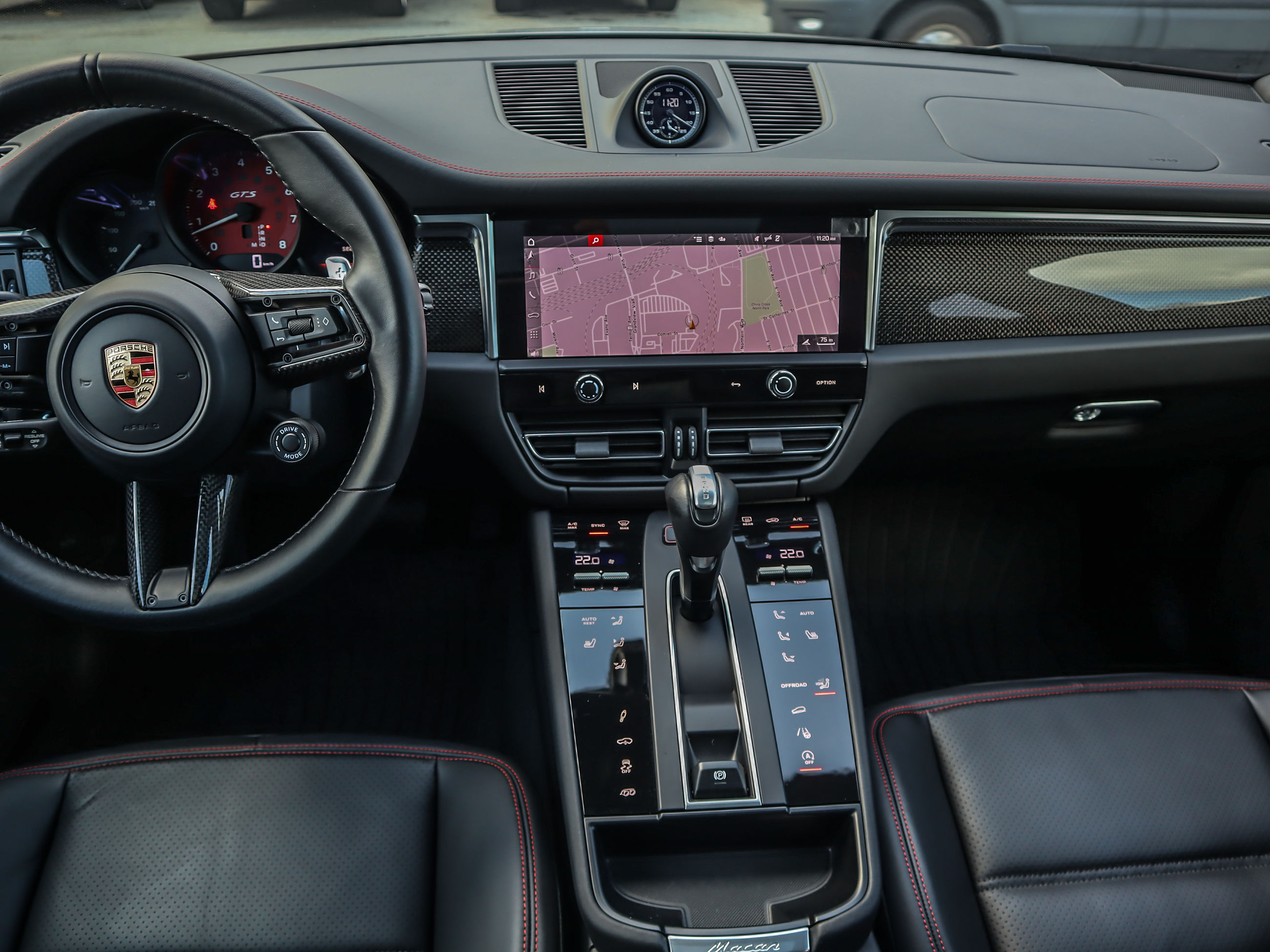 2023 Porsche Macan in Vancouver, British Columbia