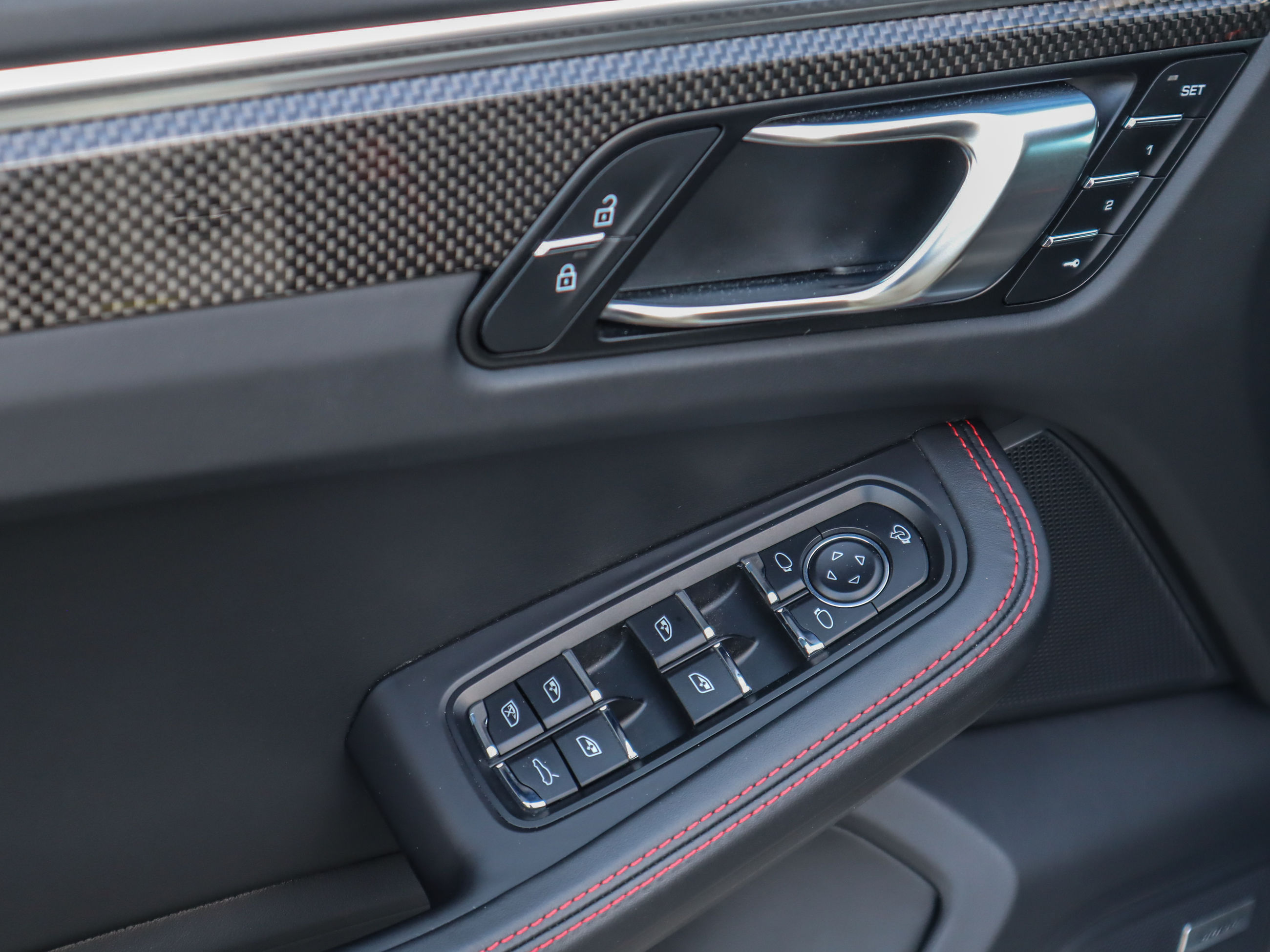 2023 Porsche Macan in Vancouver, British Columbia