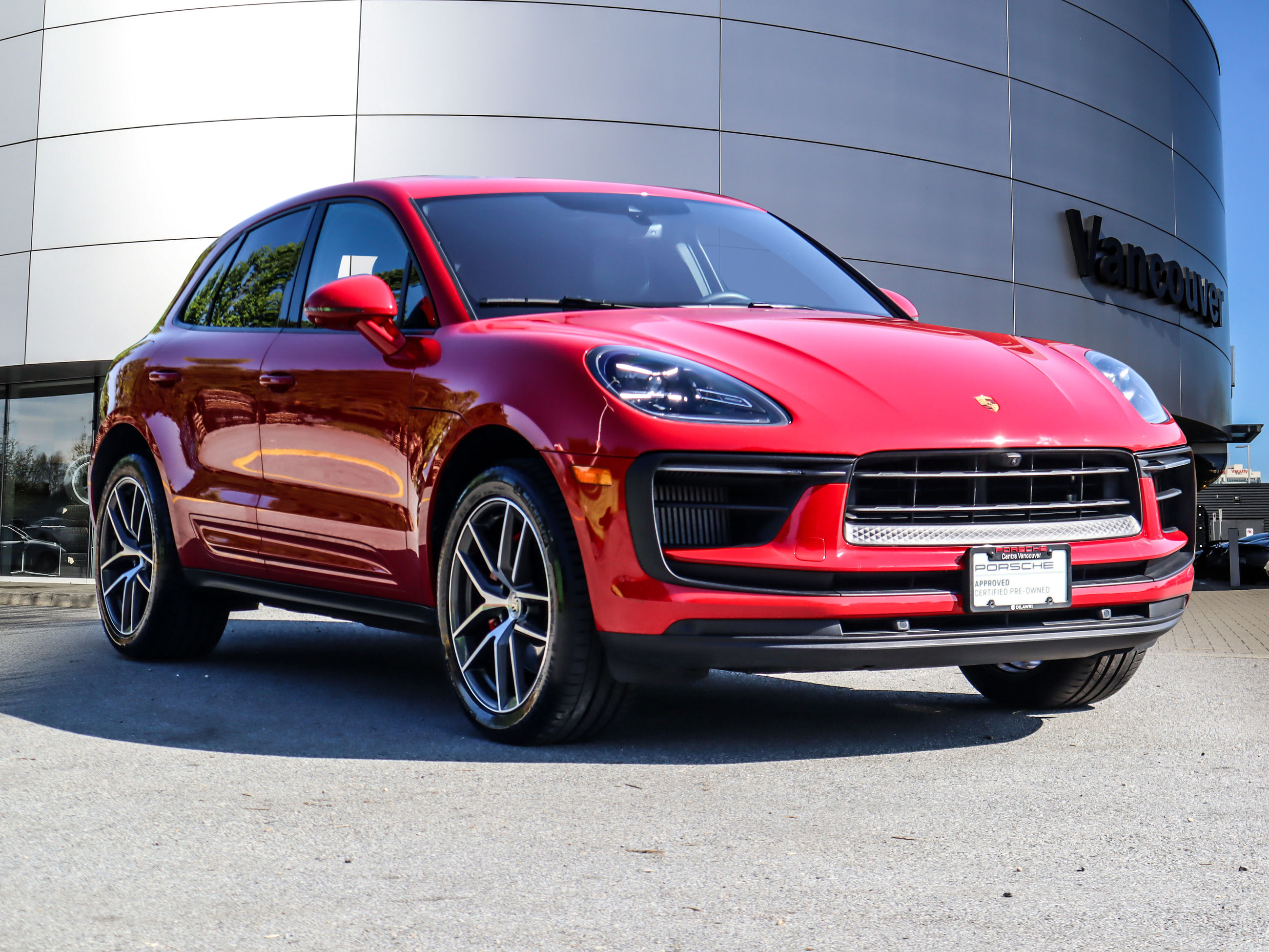 Porsche Macan  2023 à Vancouver, Colombie-Britannique