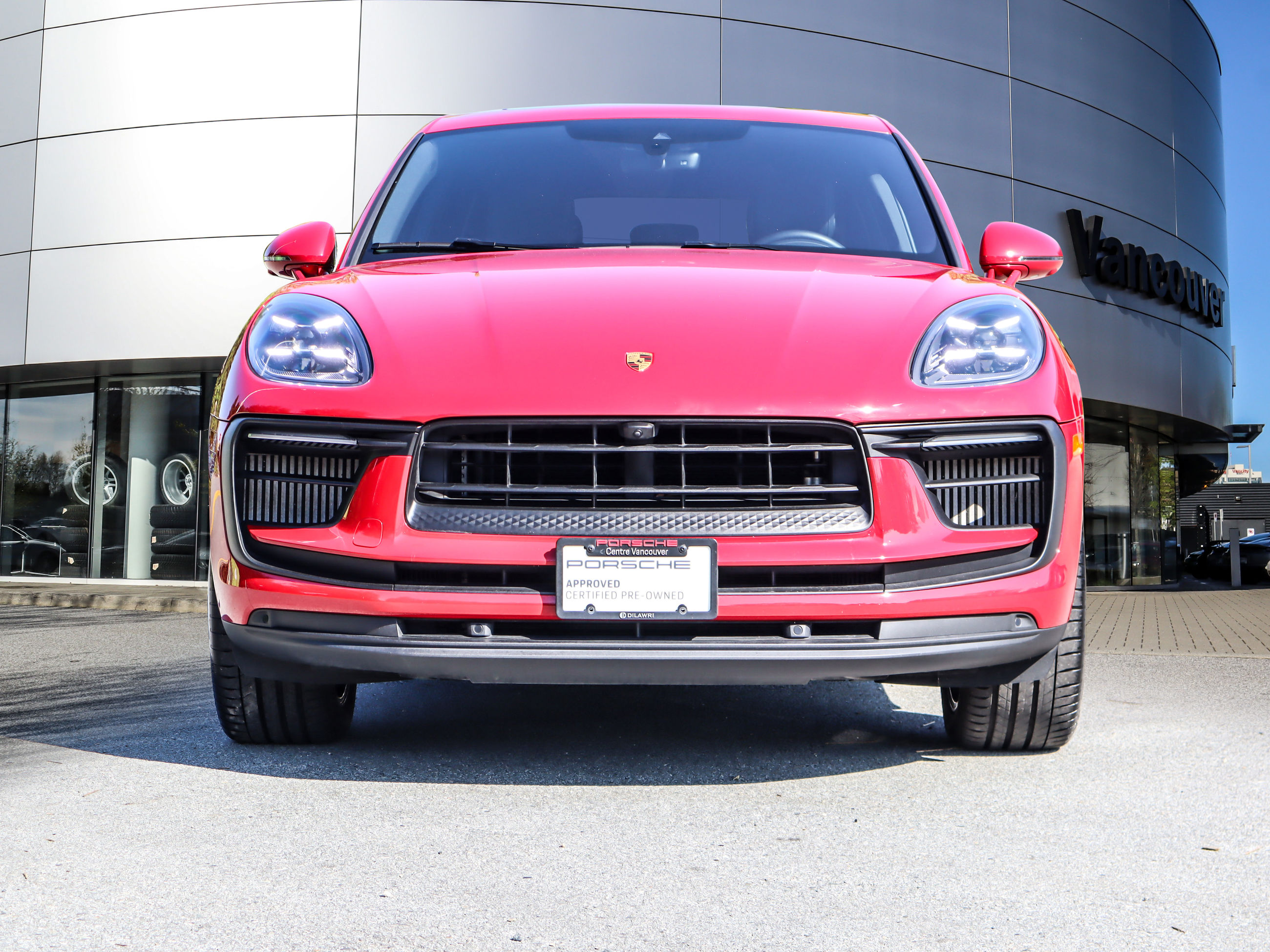 Porsche Macan  2023 à Vancouver, Colombie-Britannique