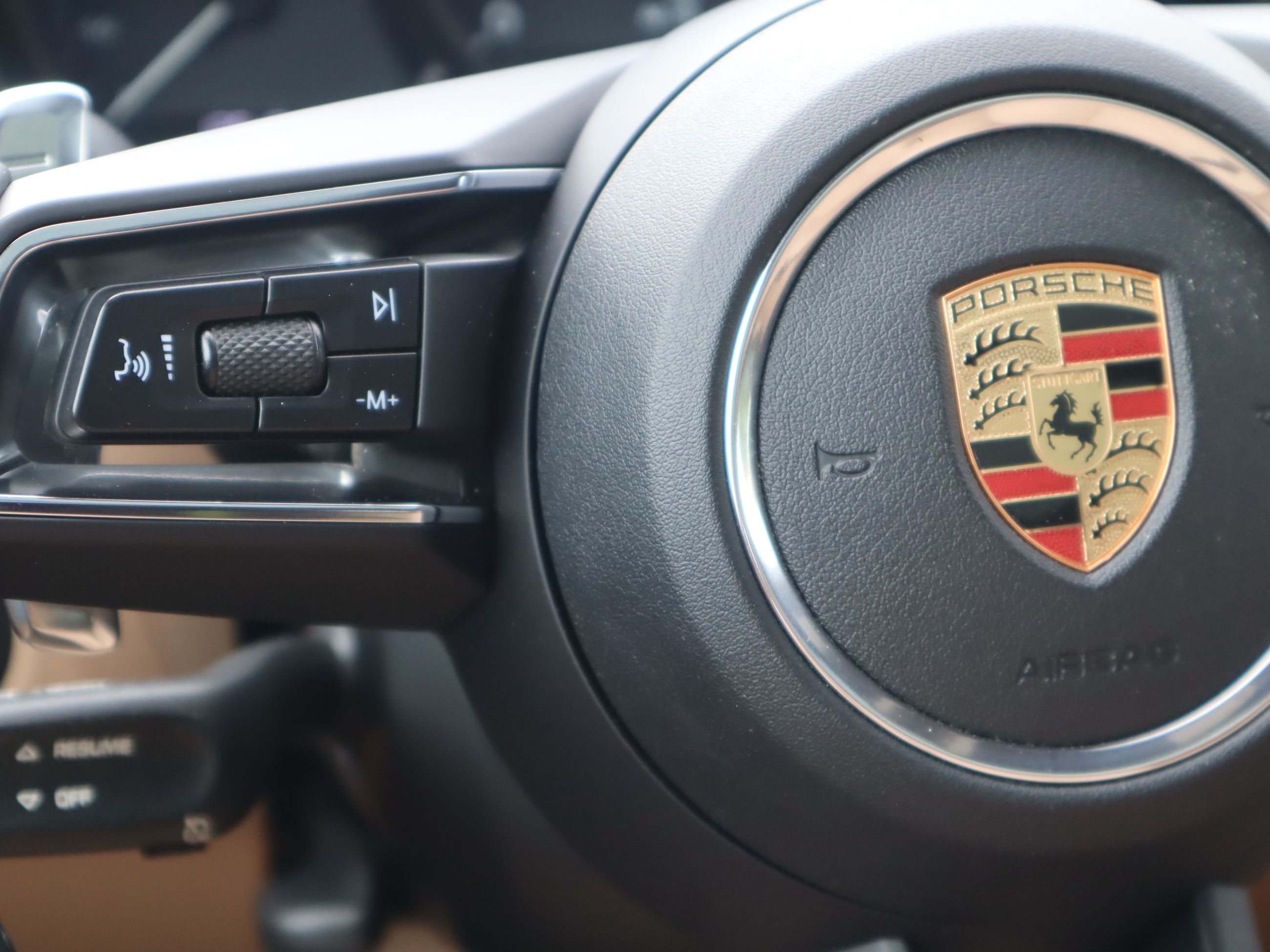 2023 Porsche Macan in Vancouver, British Columbia