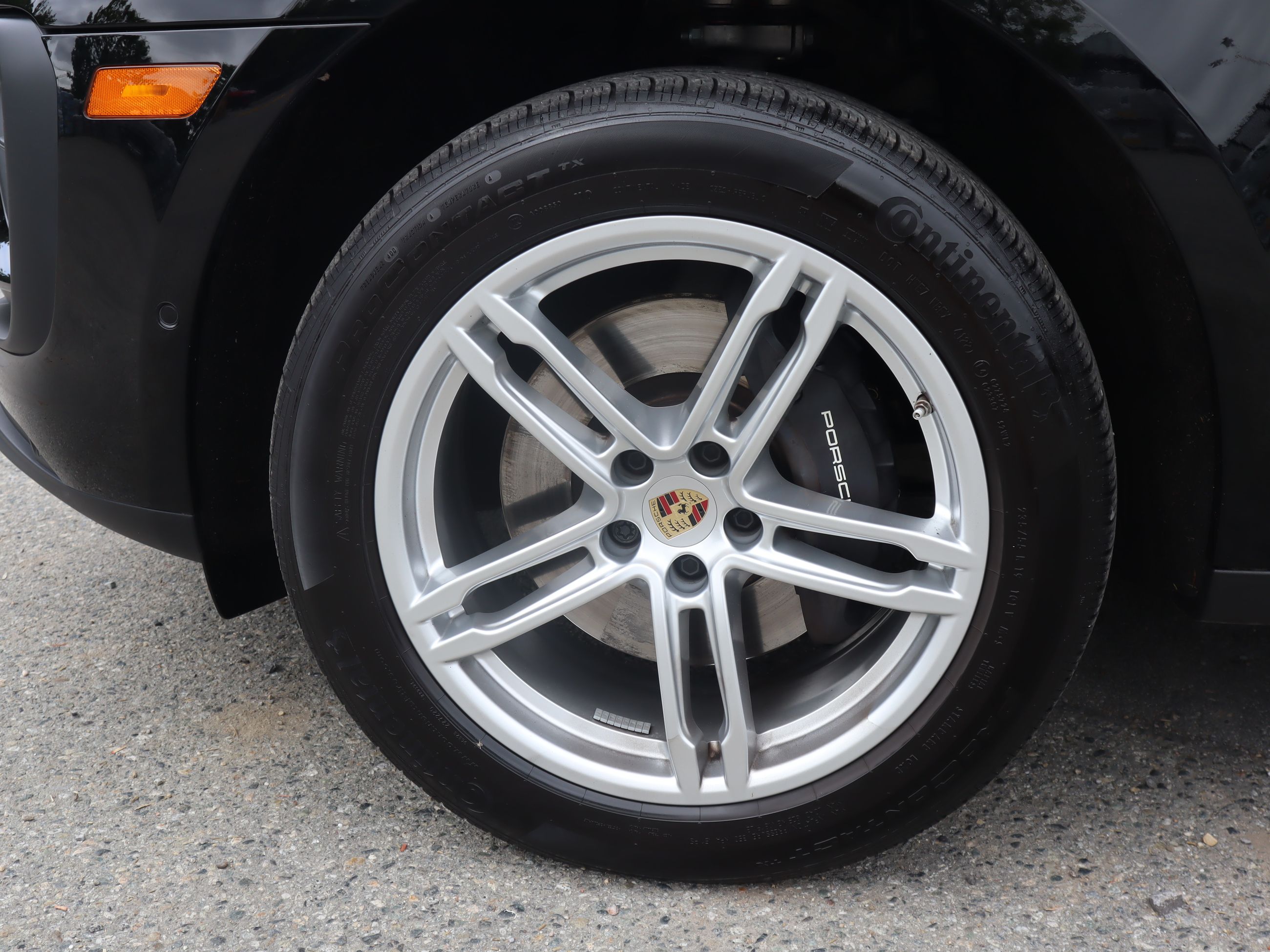 2023 Porsche Macan in Vancouver, British Columbia