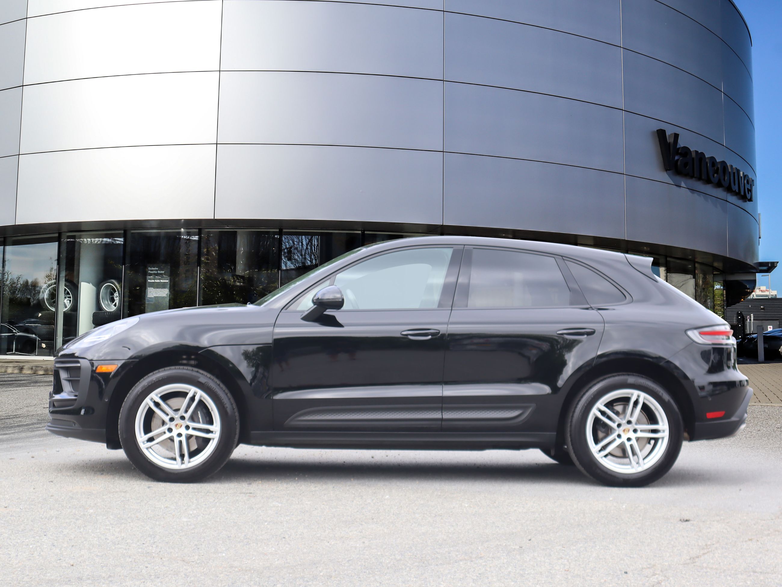 2023 Porsche Macan in Vancouver, British Columbia