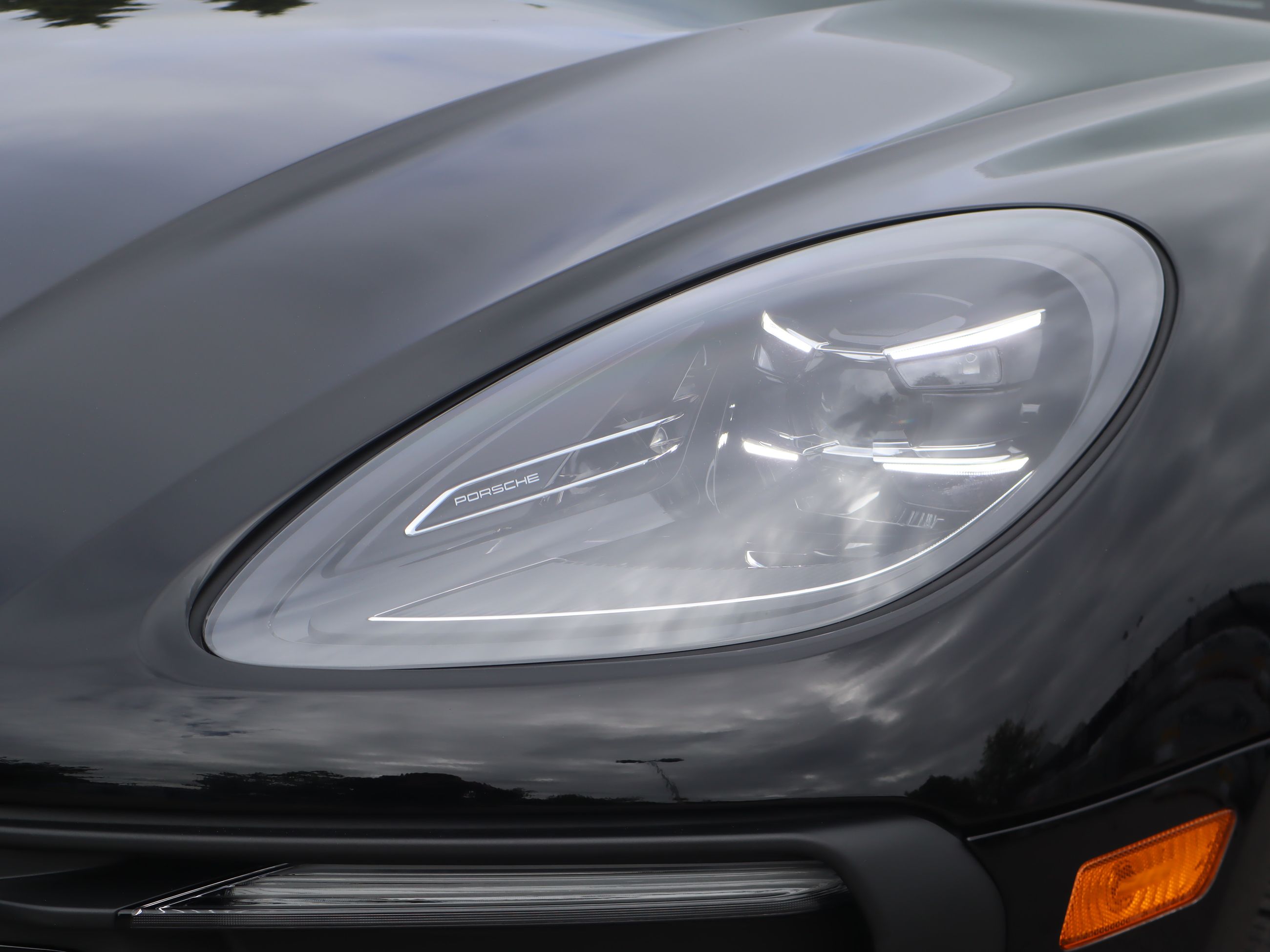 2023 Porsche Macan in Vancouver, British Columbia